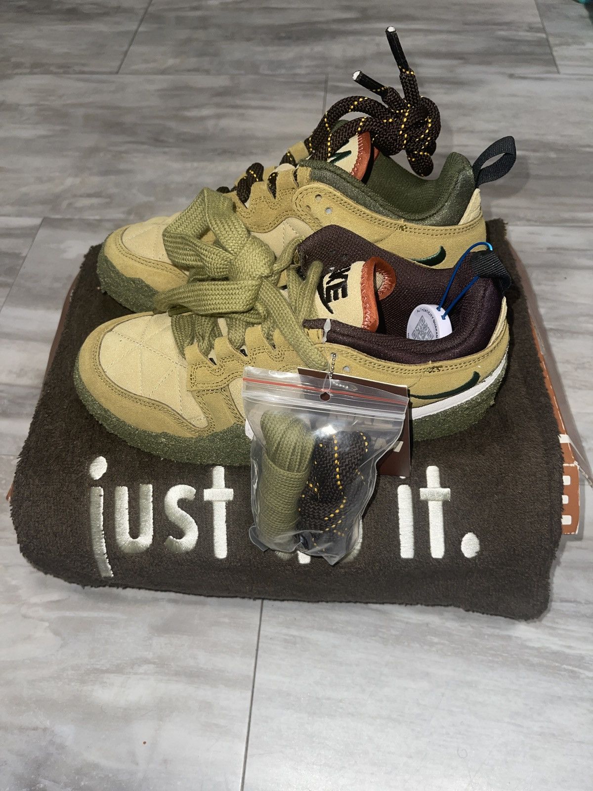 Nike Nike Cactus Plant Flea Market x Dunk SP Low Tan Mossy Green Size US 5.5 / EU 38 - 6 Thumbnail