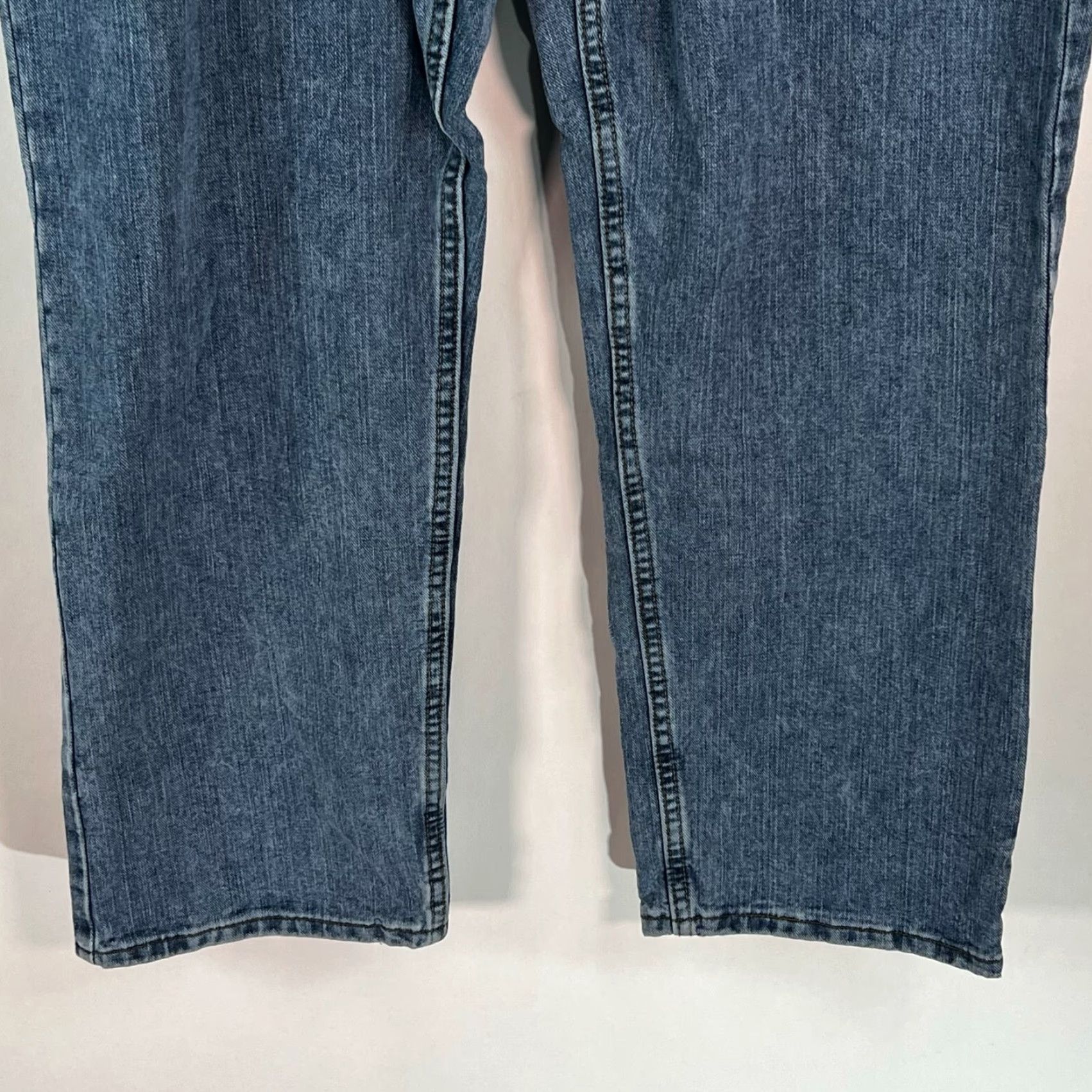 Lee Lee Jeans Mens Relaxed Fit High Rise Flat Front Blue Denim Size 38x30 5-Pocket Button Closure Belt Loops Vintage No Size US 38 / EU 54 - 4 Thumbnail