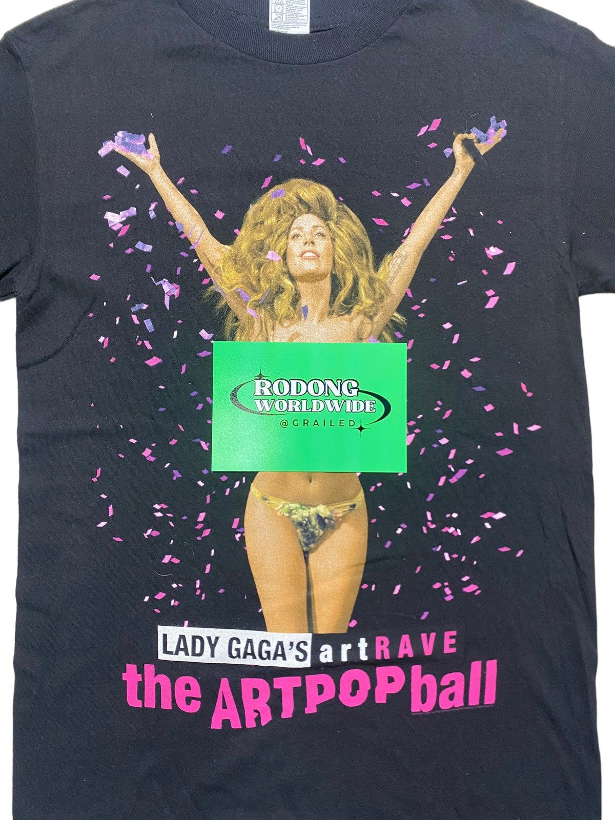 Band Tees VINTAGE LADY GAGA SINGER ARTRAVE ARTPOP BALL TEE Size US S / EU 44-46 / 1 - 2 Thumbnail