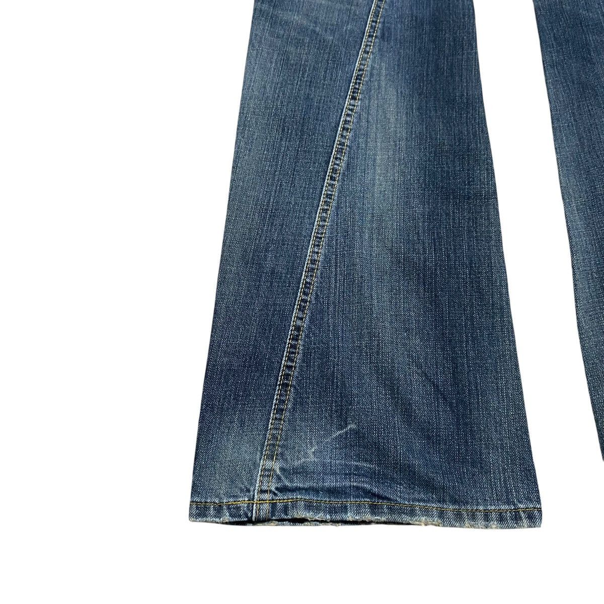 Japanese Brand Vintage Lee Riders Spiral Cut Denim Flare Jeans Size US 32 / EU 48 - 14 Thumbnail
