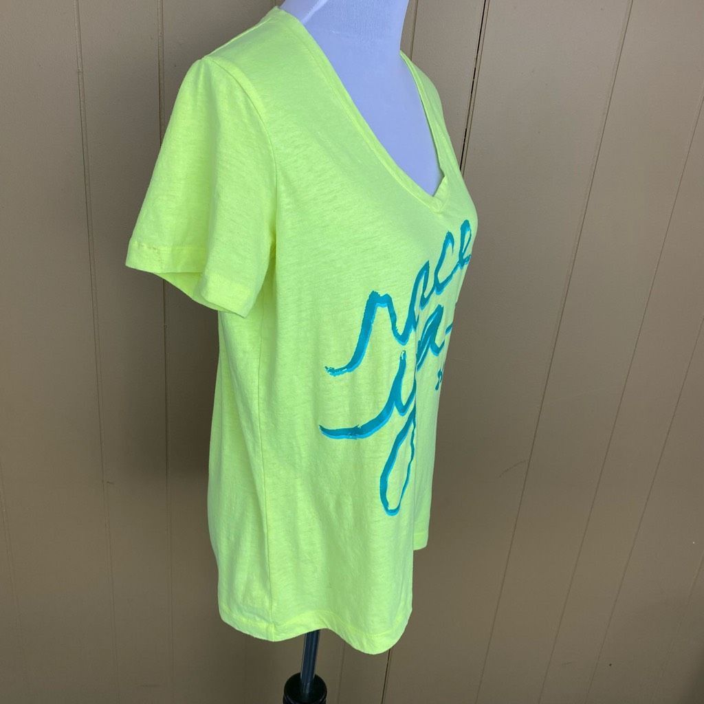 Under Armour Under Armour women L fitted heatgear v-cut short sleeve acti Size L / US 10 / IT 46 - 3 Thumbnail