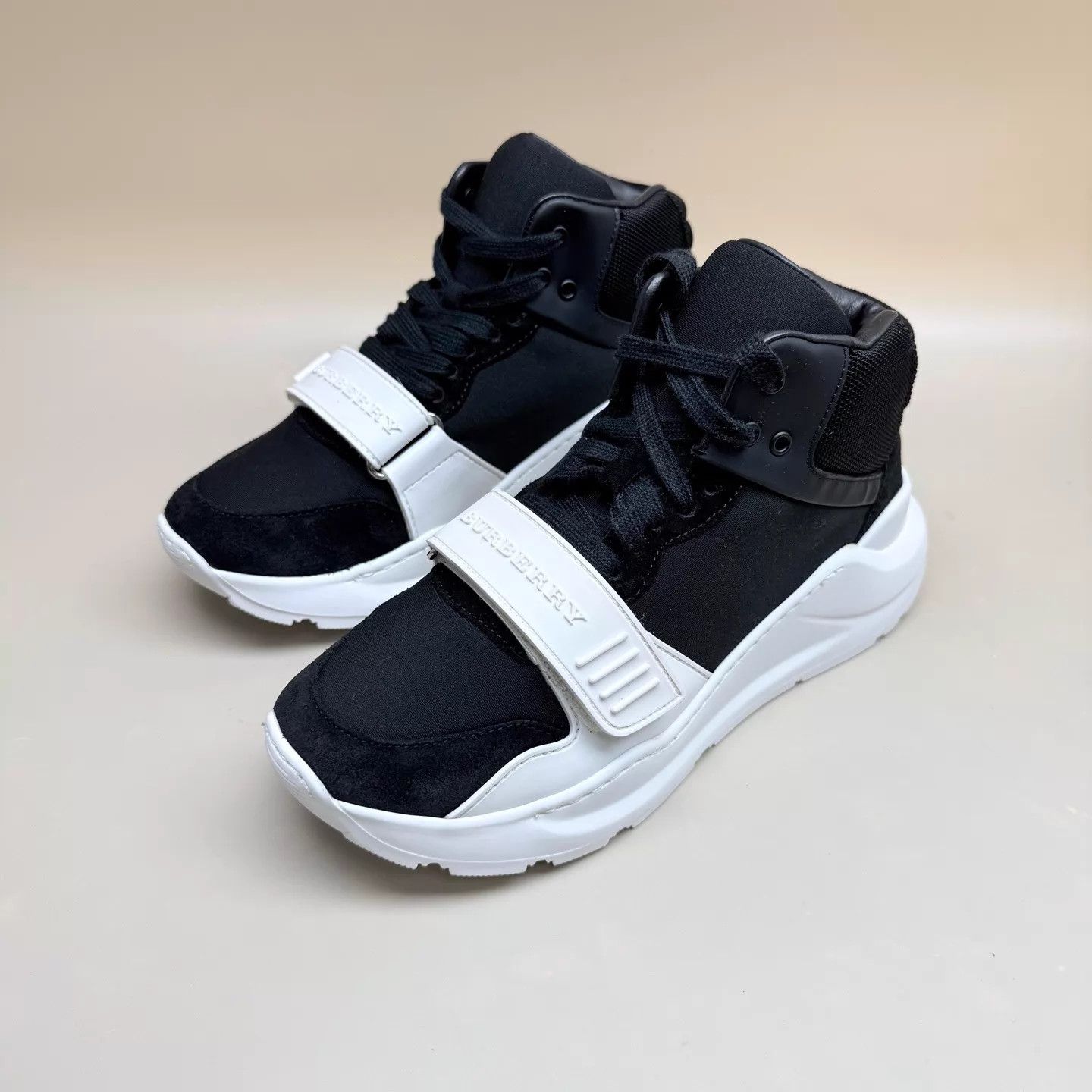 Burberry Burberry women's black white velcro strap sneakers 36 Size US 5.5 / IT 35.5 - 1 Thumbnail