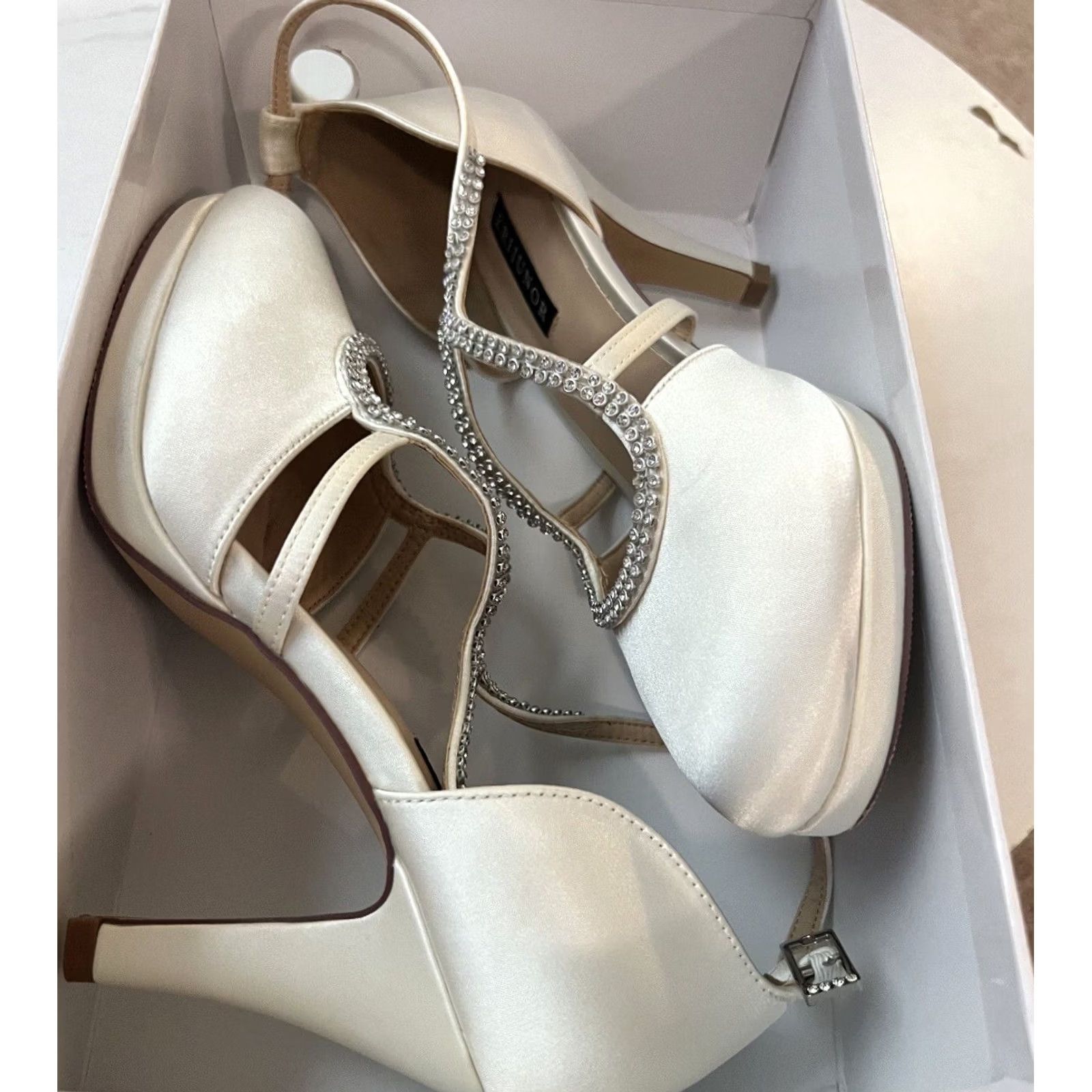 Vintage Womens Satin Ivory High Heel Closed Toe SIZE 7 Rhinestone Heels Wedding Buckle Erijunor Stiletto 7 Womens Shoes Size US 7 / IT 37 - 4 Thumbnail