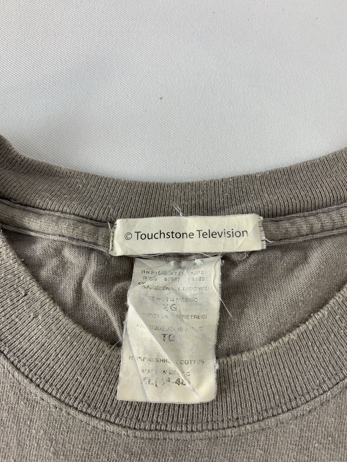 Other Touchtone Television Alias Spell Out Printed Tee Size US XL / EU 56 / 4 - 5 Thumbnail