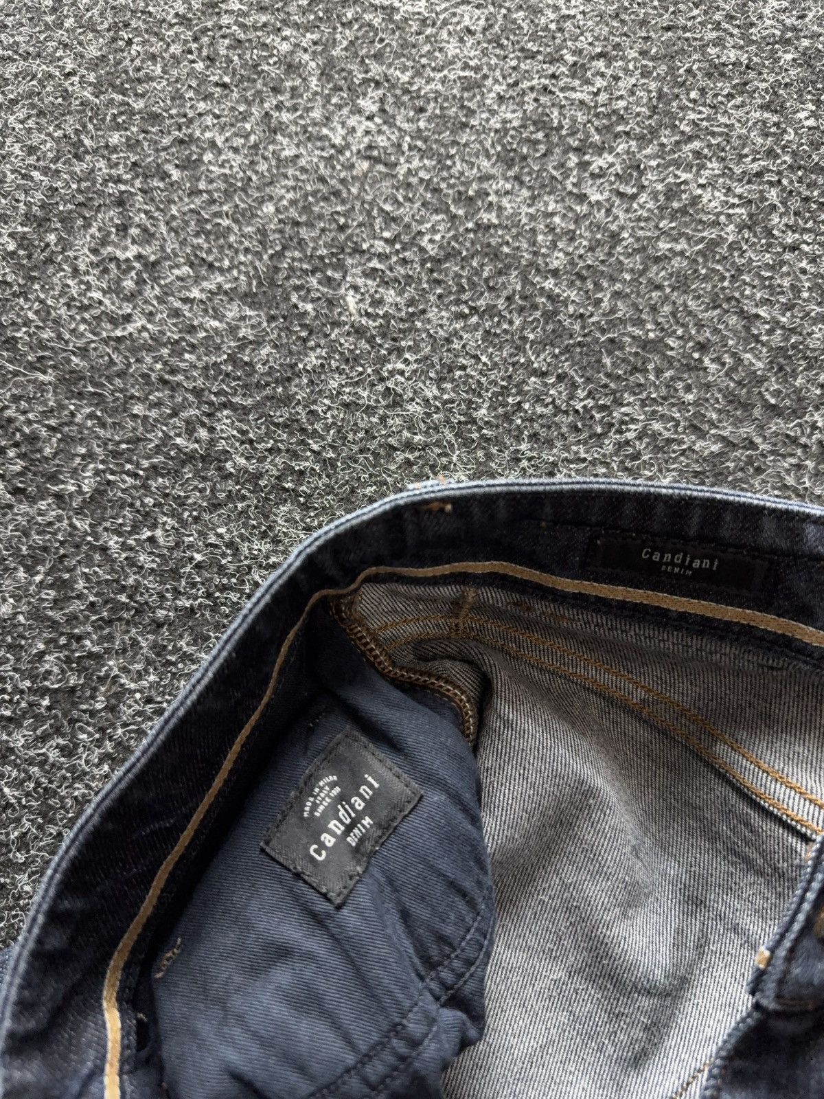 Hugo Boss Luxury Hugo Boss Candiani Denim Dark Blue Jeans Straight Fit Size US 33 - 11 Thumbnail
