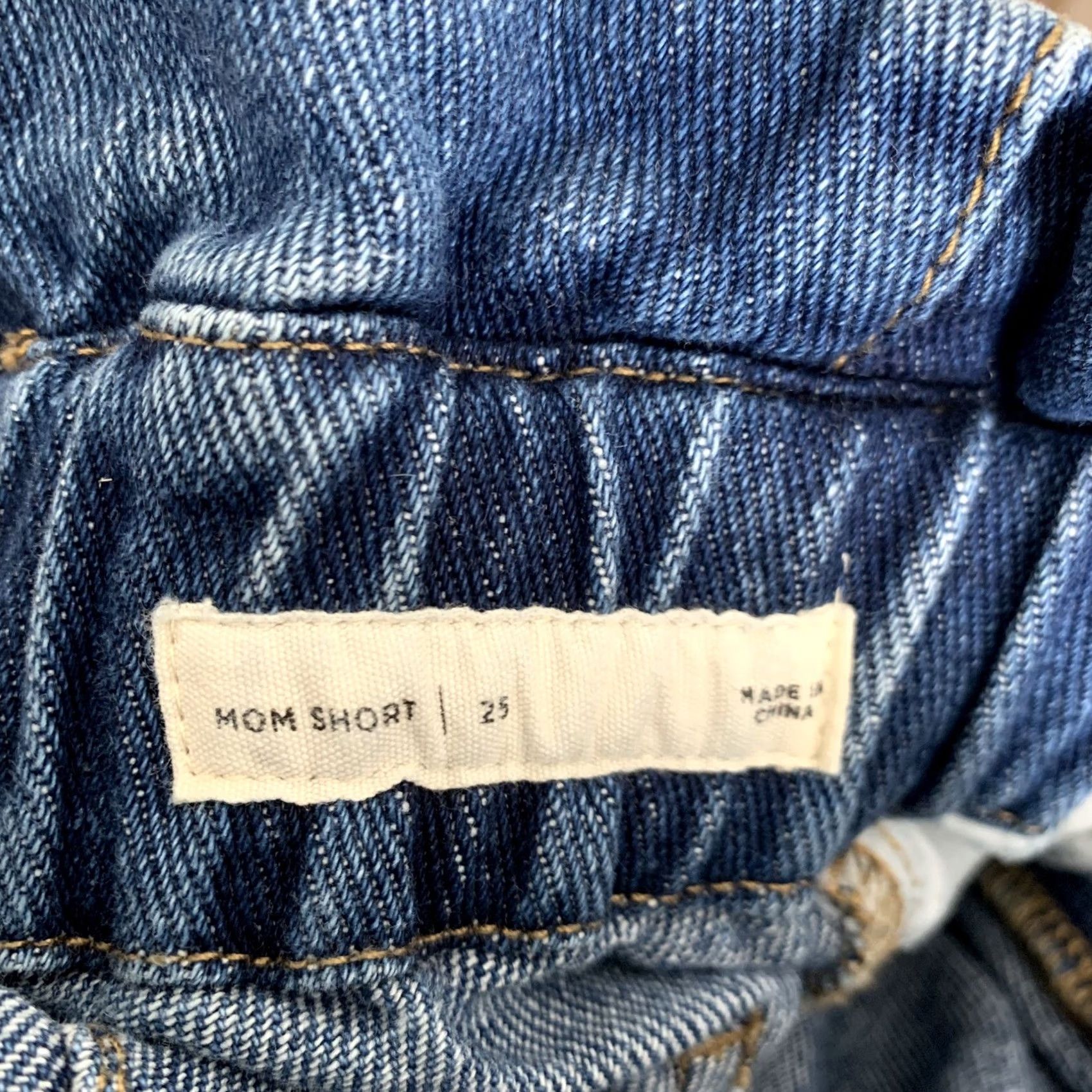 Pacsun Pacsun Denim Shorts Womens 25 Paperbag Elastic Waist 5-Pocket Cuffed High Rise Blue Jeans Mom Short Regular Fit Size 42" / US 20 - 4 Thumbnail