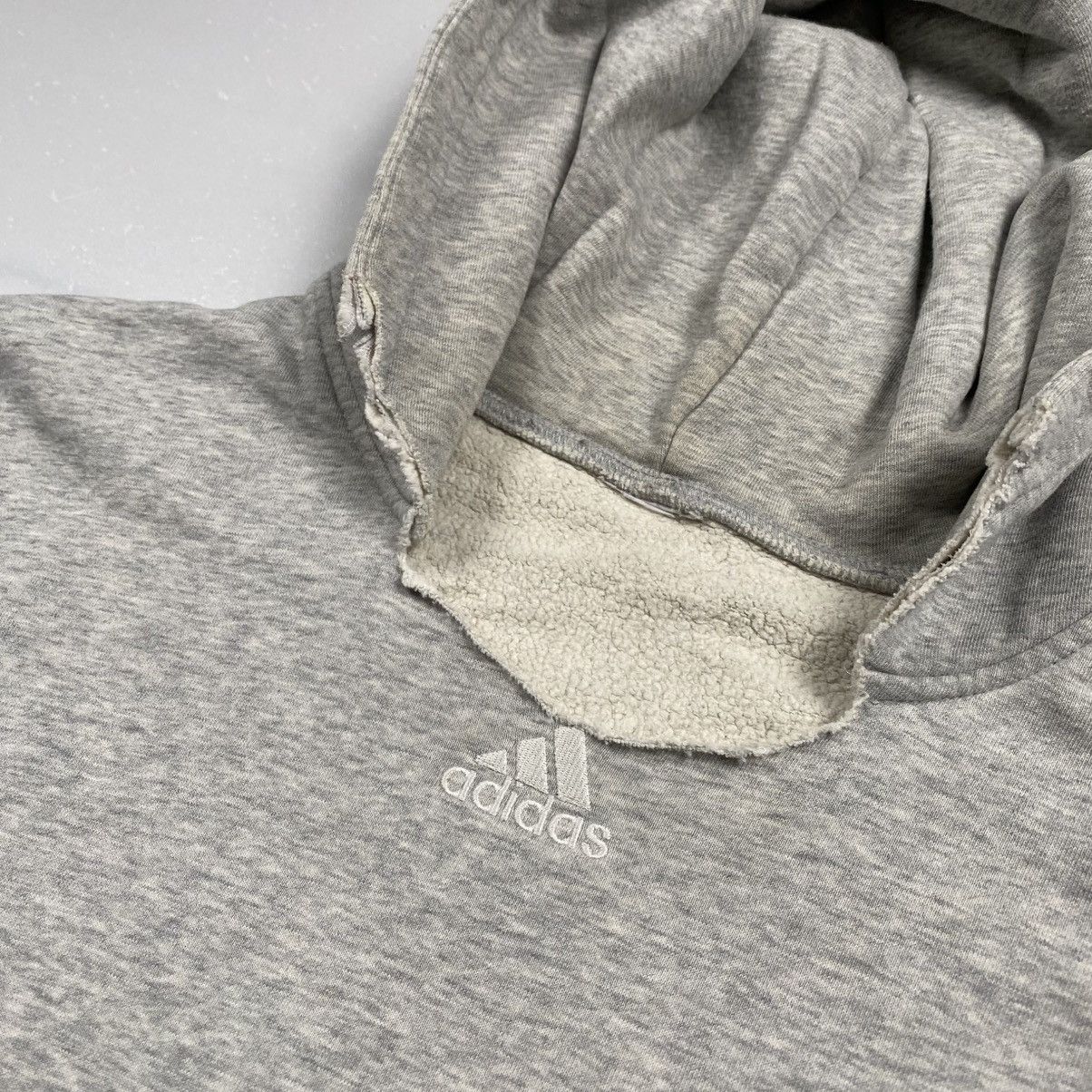 Adidas × Vintage Vintage y2k Adidas Center Logo Distressed Pullover Size US L / EU 52-54 / 3 - 4 Thumbnail