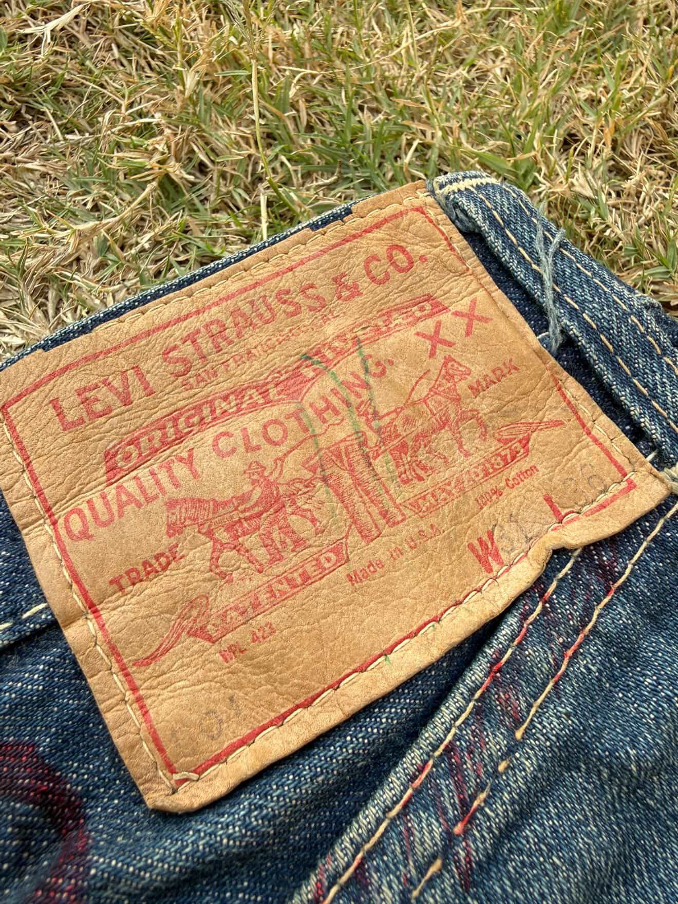 Levi's Vintage Clothing Vintage Levi’s 501 Redline Selvedge Jeans Late 1970s – 80s Size US 31 - 2 Thumbnail