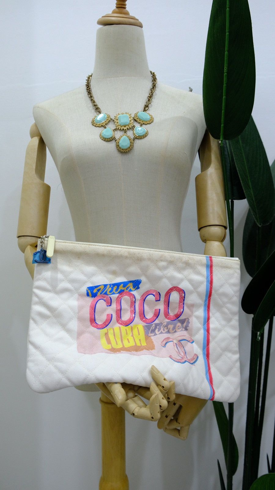 Chanel CHANEL coco cuba clutch bag White Size ONE SIZE - 1 Thumbnail