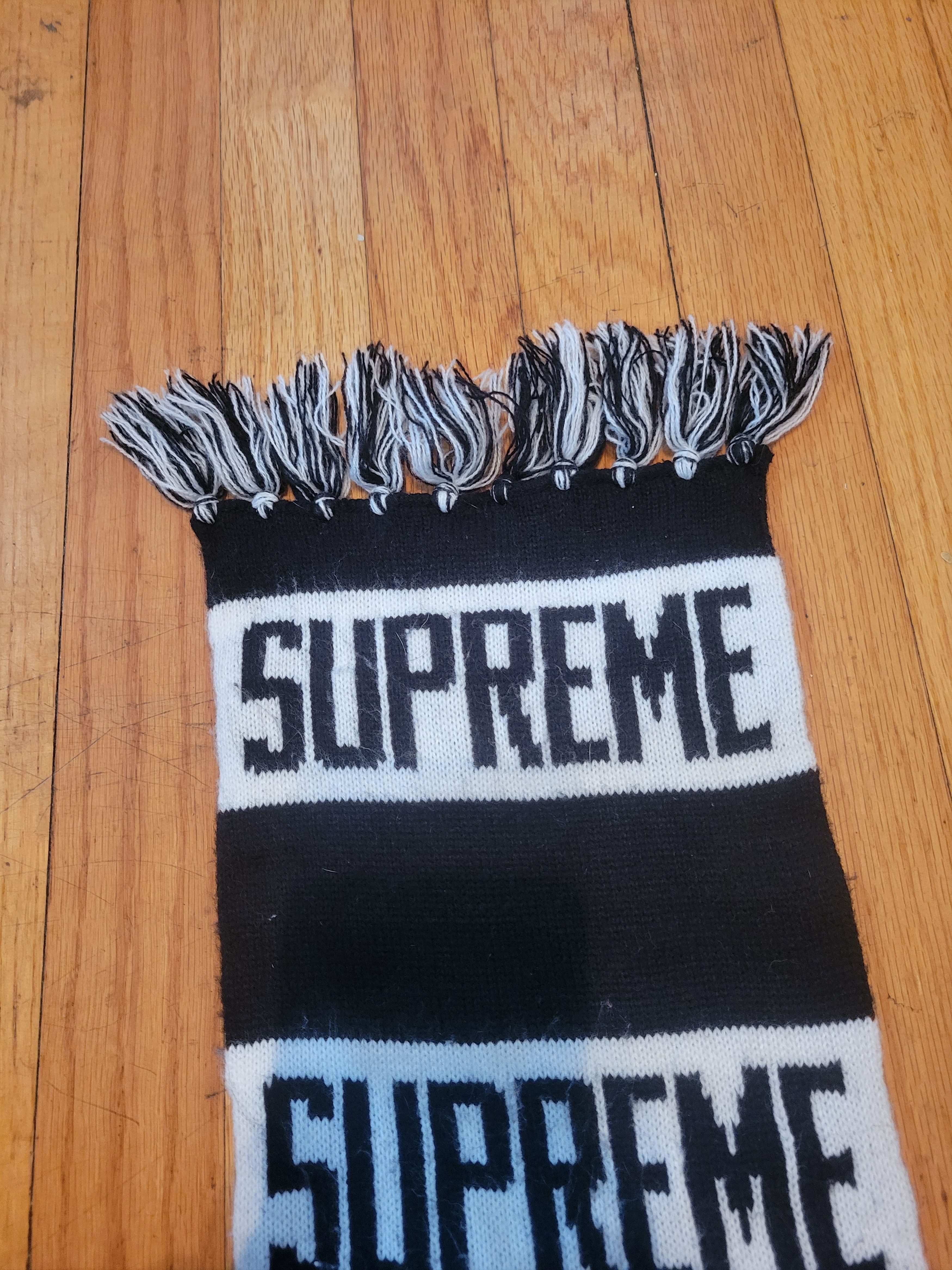 Supreme Supreme Bar Stripe Scarf FW16 Black/White Size ONE SIZE - 2 Thumbnail