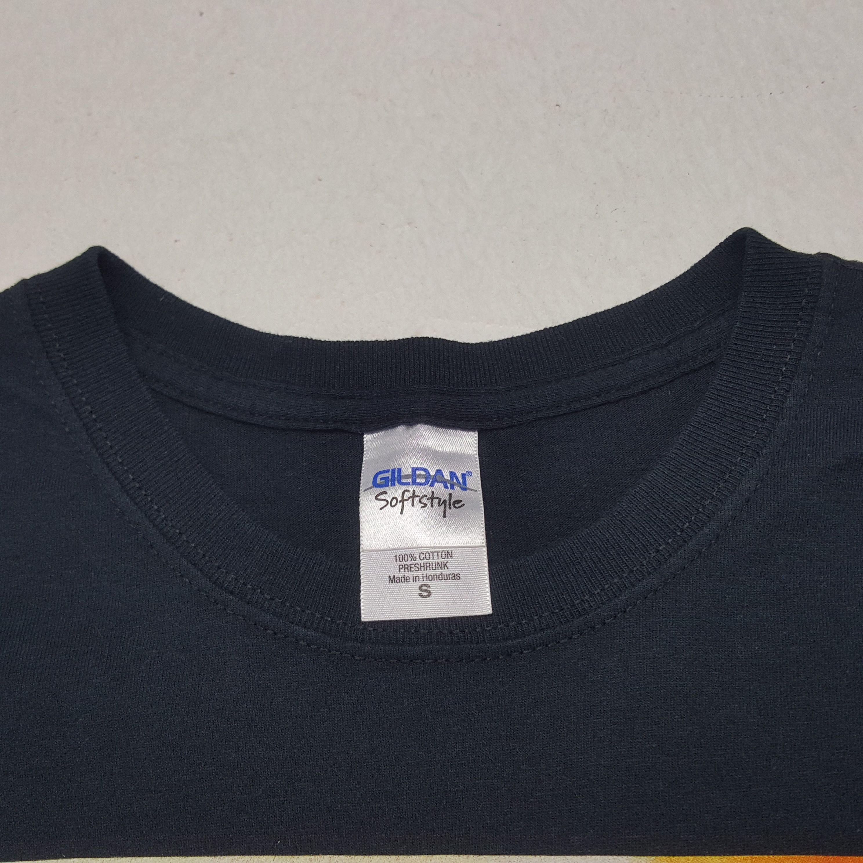 Band Tees × Vintage Vintage Taylor Swift Red Tour Tshirt Size US S / EU 44-46 / 1 - 5 Thumbnail