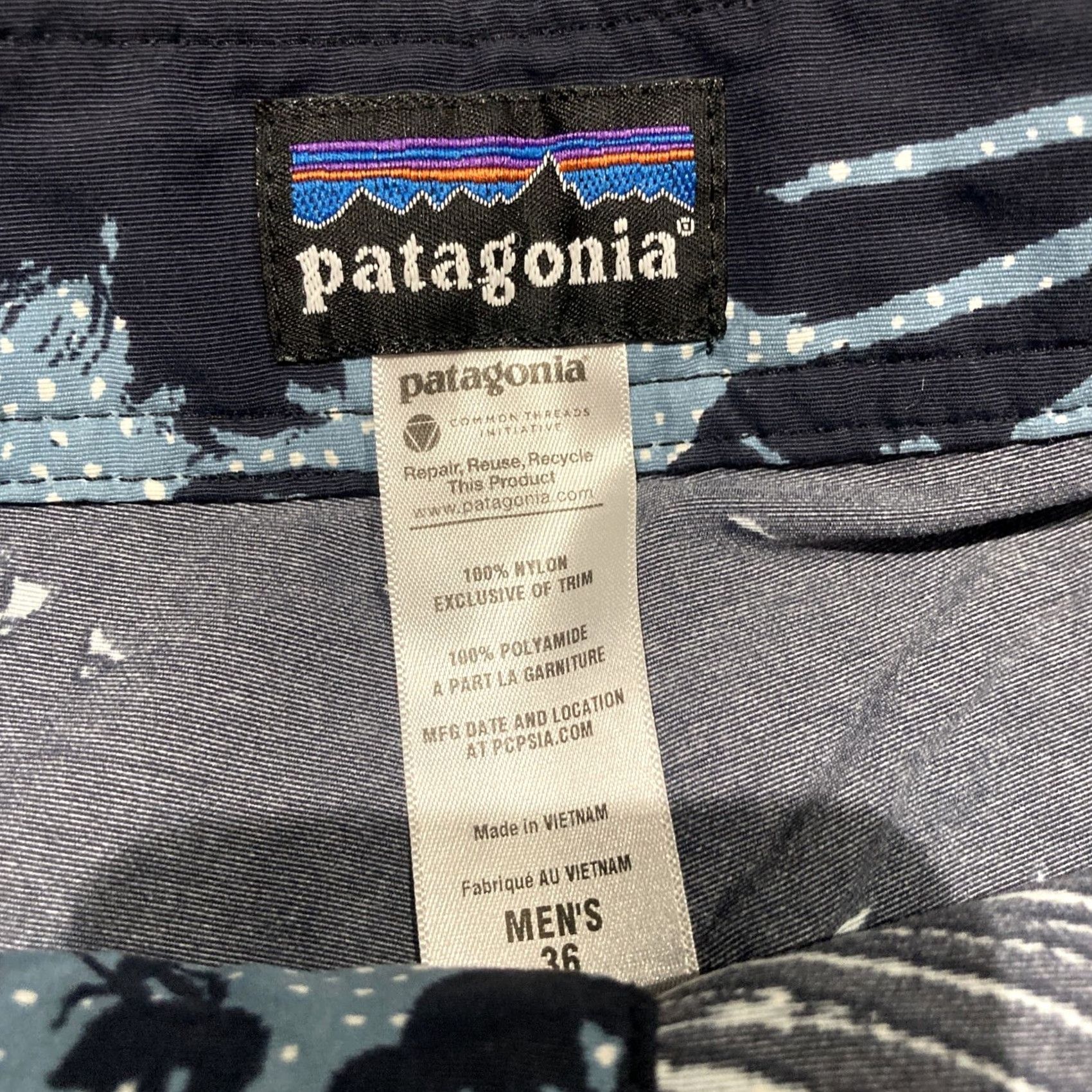 Patagonia Patagonia Board Shorts Mens 36 Blue Surf Board Shorts UV-Protection Pockets Drawstring Lightweight Nylon Beach Men Size US 36 / EU 52 - 3 Thumbnail