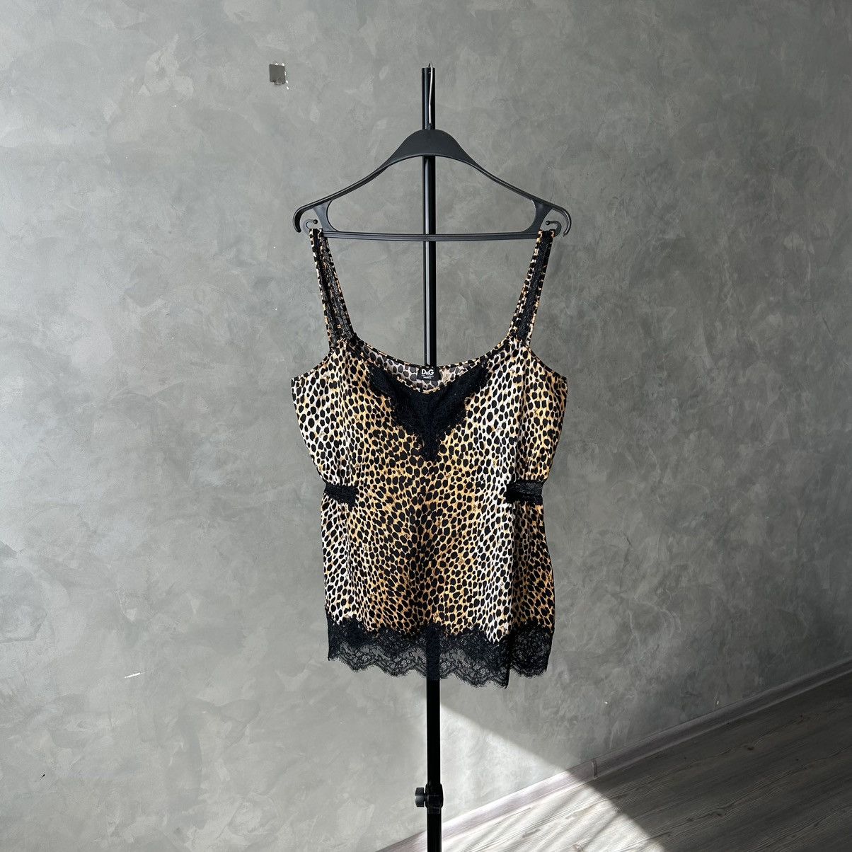 Dolce & Gabbana Y2K Dolce & Gabbana Leopard Print Tank Top Size L / US 10 / IT 46 - 1 Thumbnail