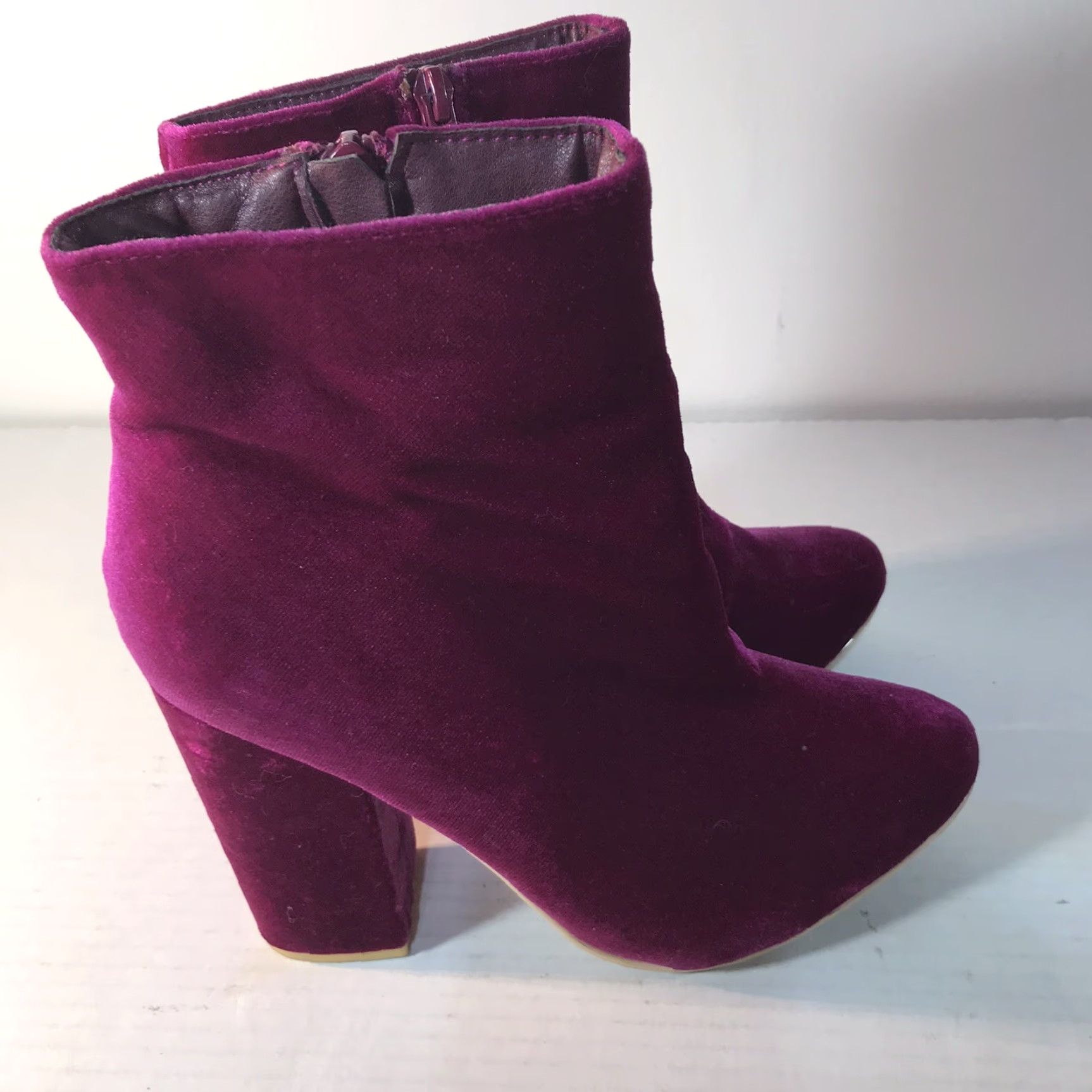Vintage VINTAGE JustFab Women's Booties Chunky 4in Side Zip Ankle Boots Fall Winter Pink 90s Bohemian Zipper Heel Size US 7 / IT 37 - 4 Thumbnail