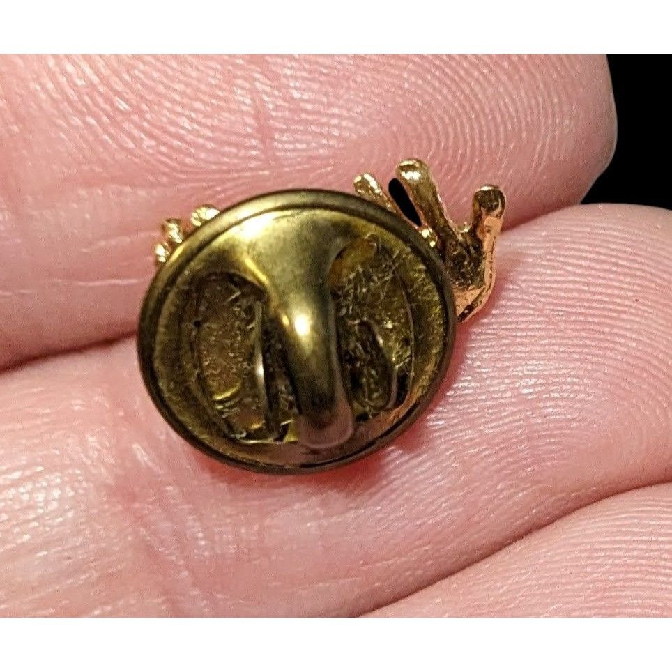 Other Super Tiny Gold Tone Baby Hands Lapel Pin Size ONE SIZE - 3 Thumbnail