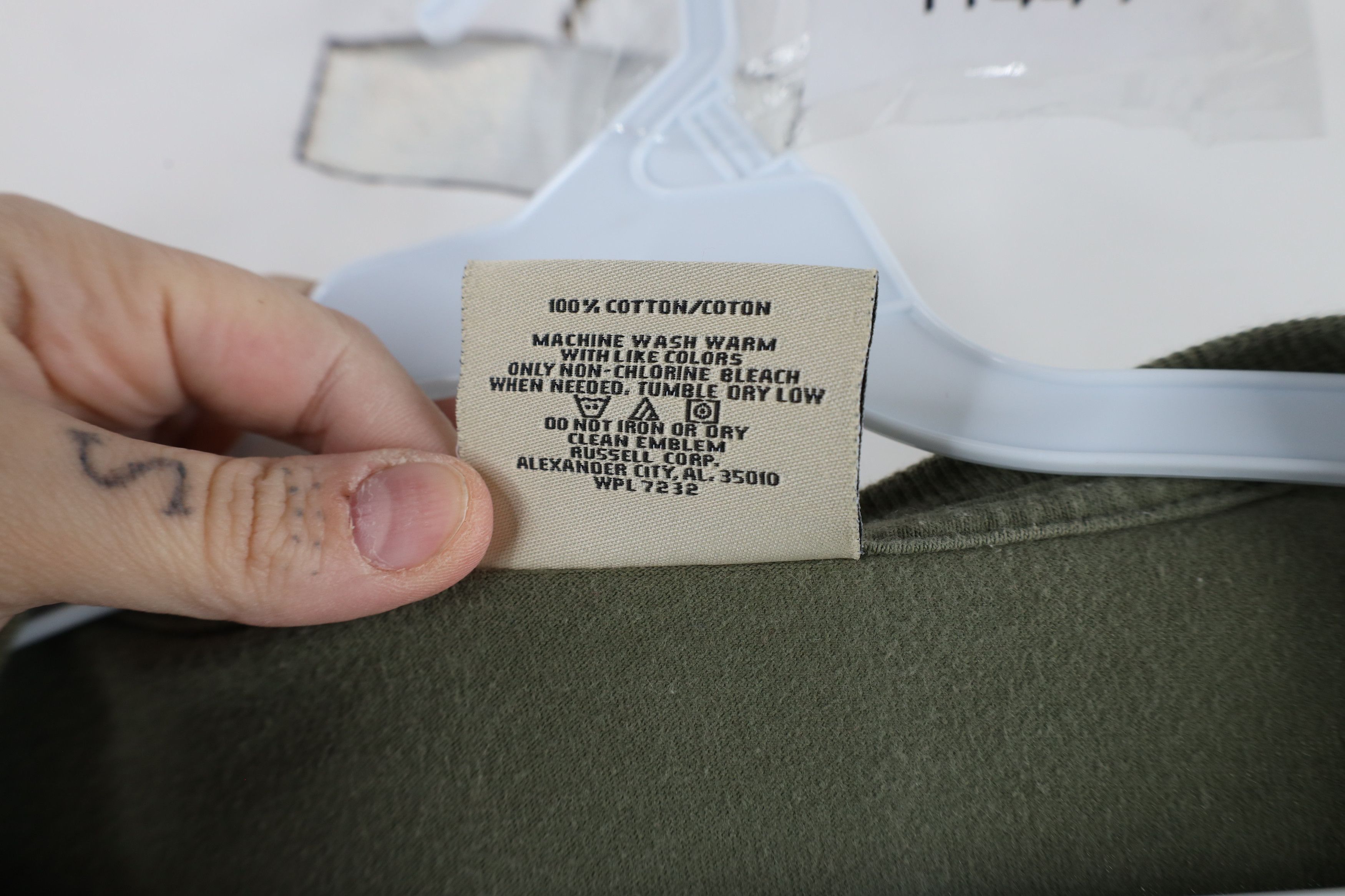 Russell Athletic × Vintage Vintage 90s Russell Athletic Cotton Pocket T-Shirt Green Size US L / EU 52-54 / 3 - 9 Thumbnail