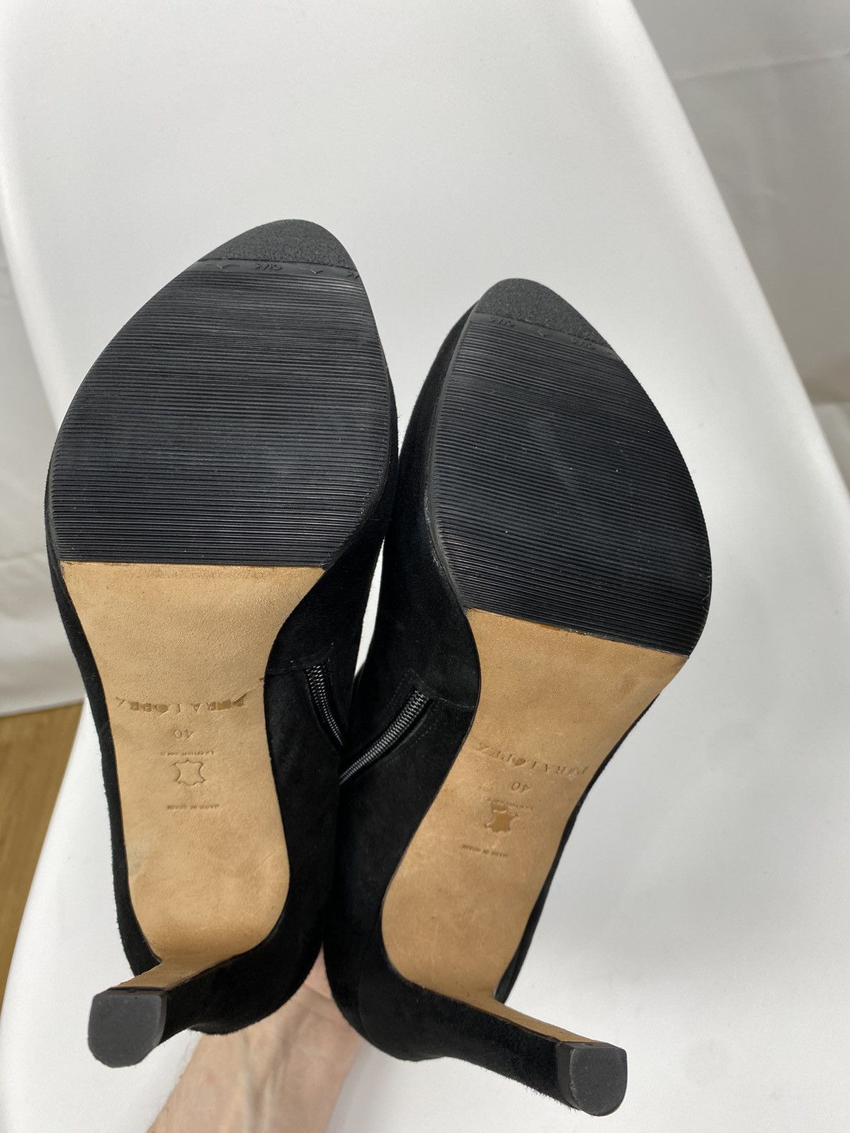 Designer Pura Lopez Suede Bootie size 40 Size US 10 / IT 40 - 7 Thumbnail