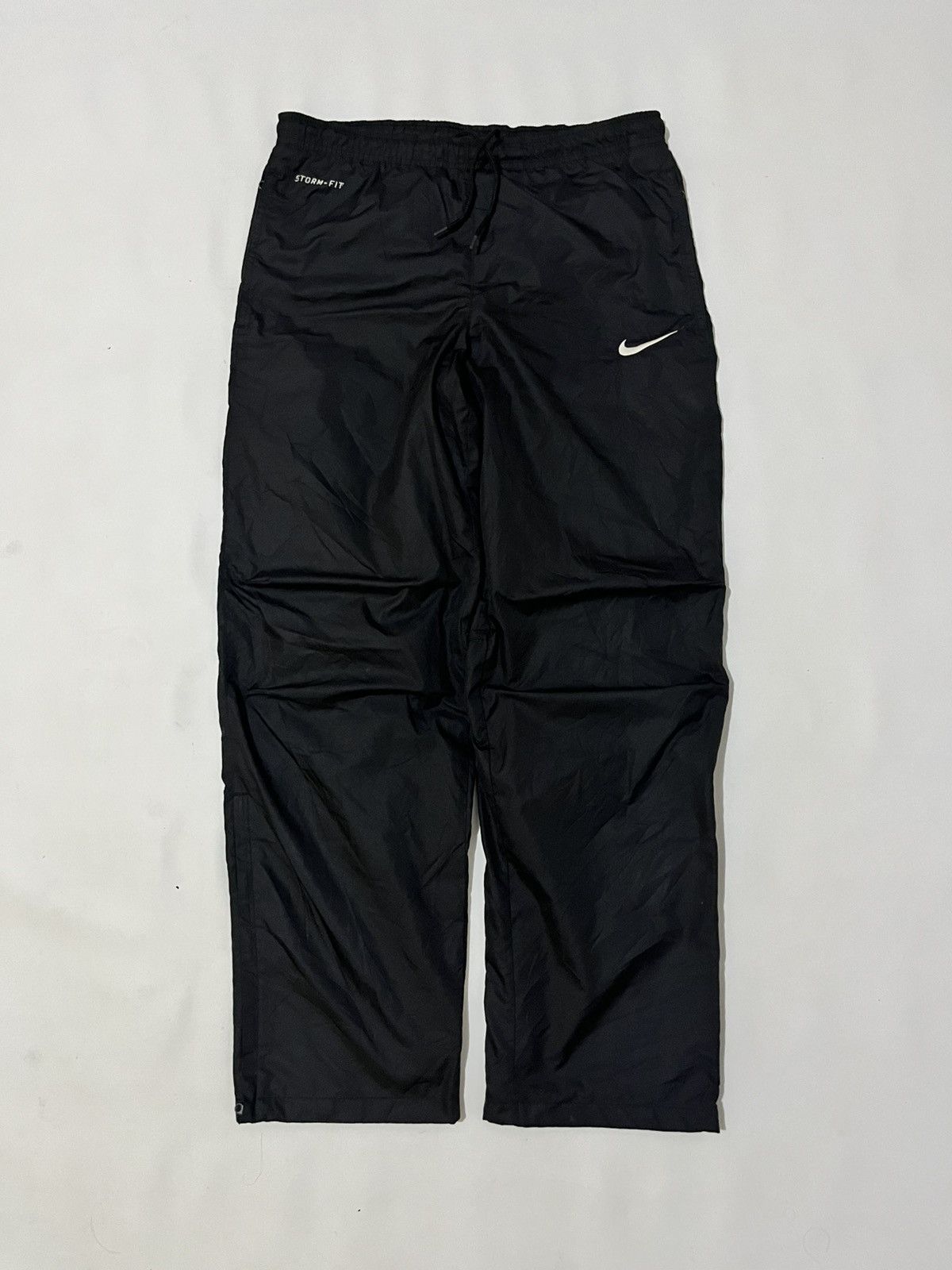 Y2k nike small logo nylon pants