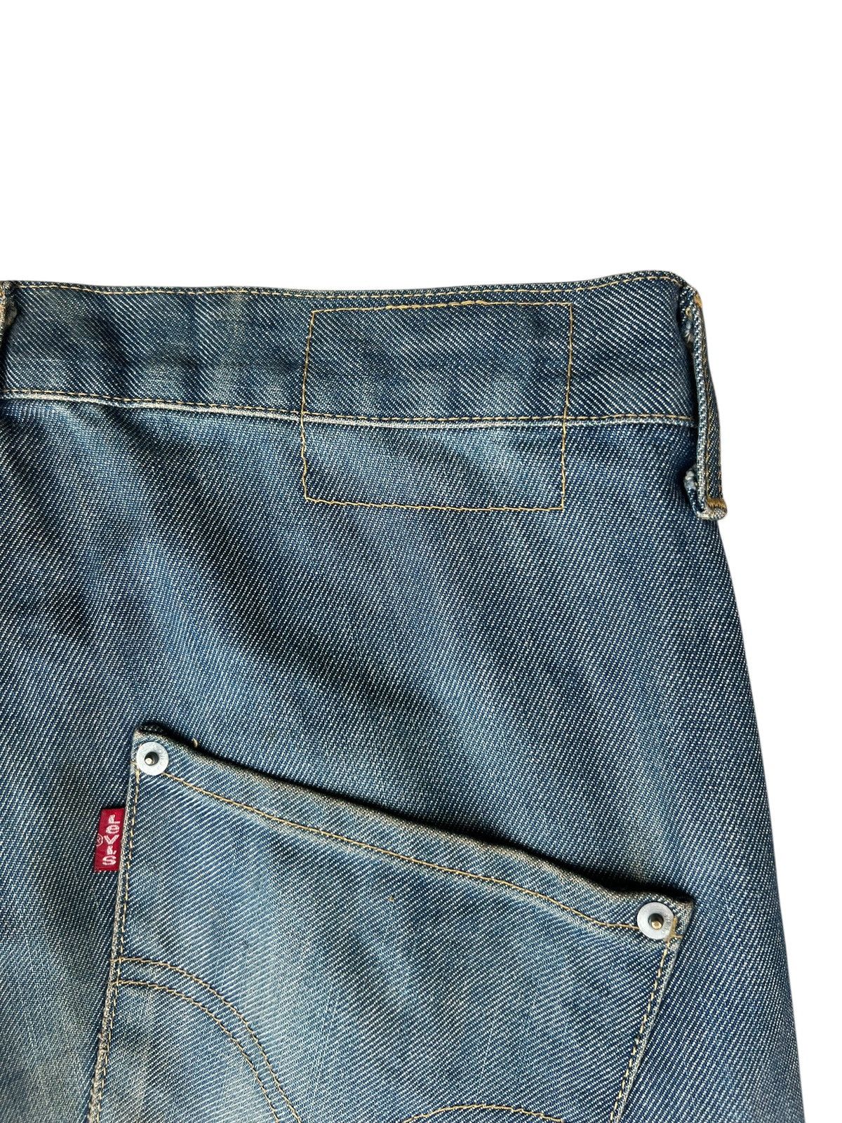 Levi's Dirty Mud Stains Denim Distressed Levi’s Engineered Jeans Size US 30 / EU 46 - 19 Thumbnail