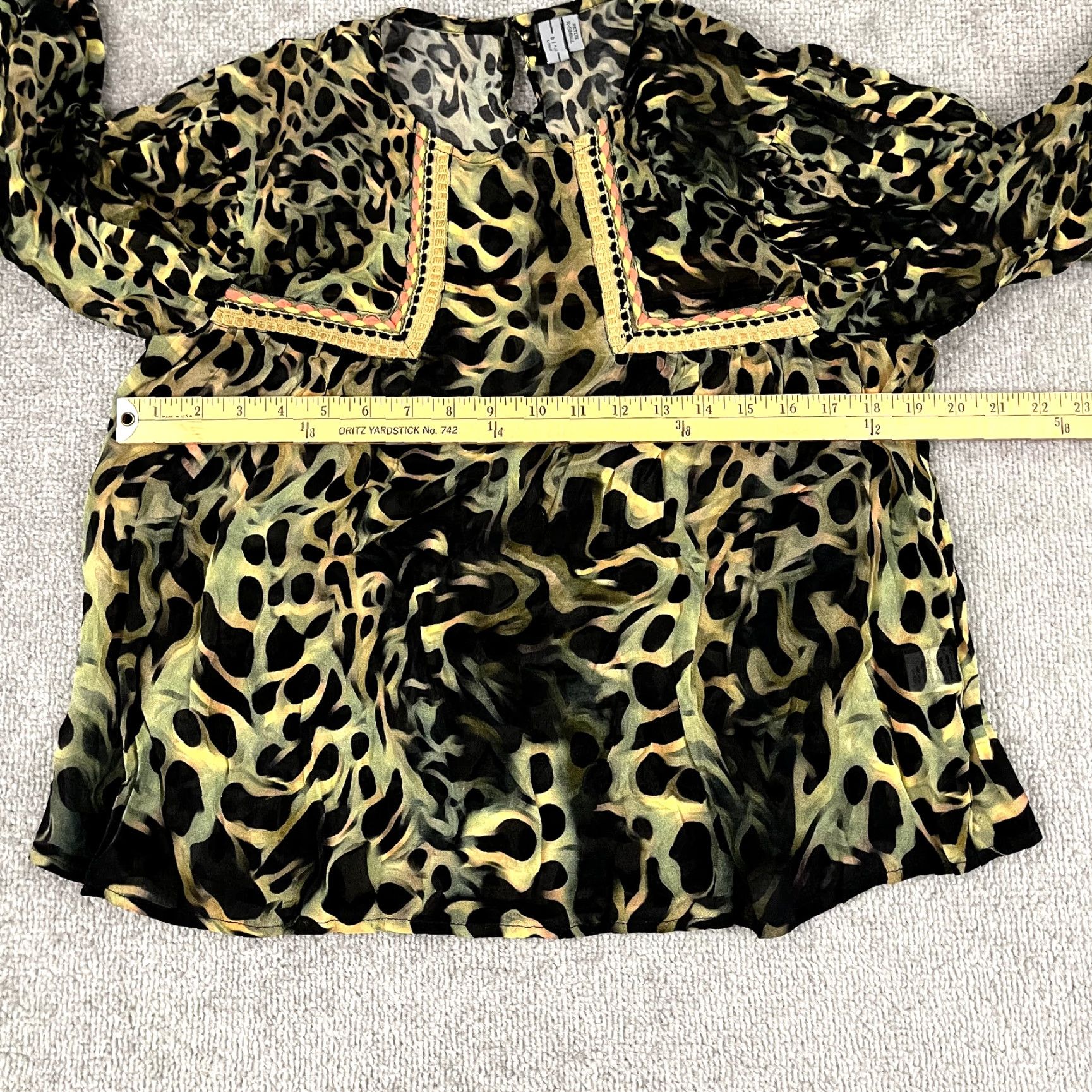 Anthropologie VINTAGE Anthropologie Bl^nk London Top Womens XS Petite Miranda Leopard Viscose Peasant Size XS / US 0-2 / IT 36-38 - 4 Thumbnail