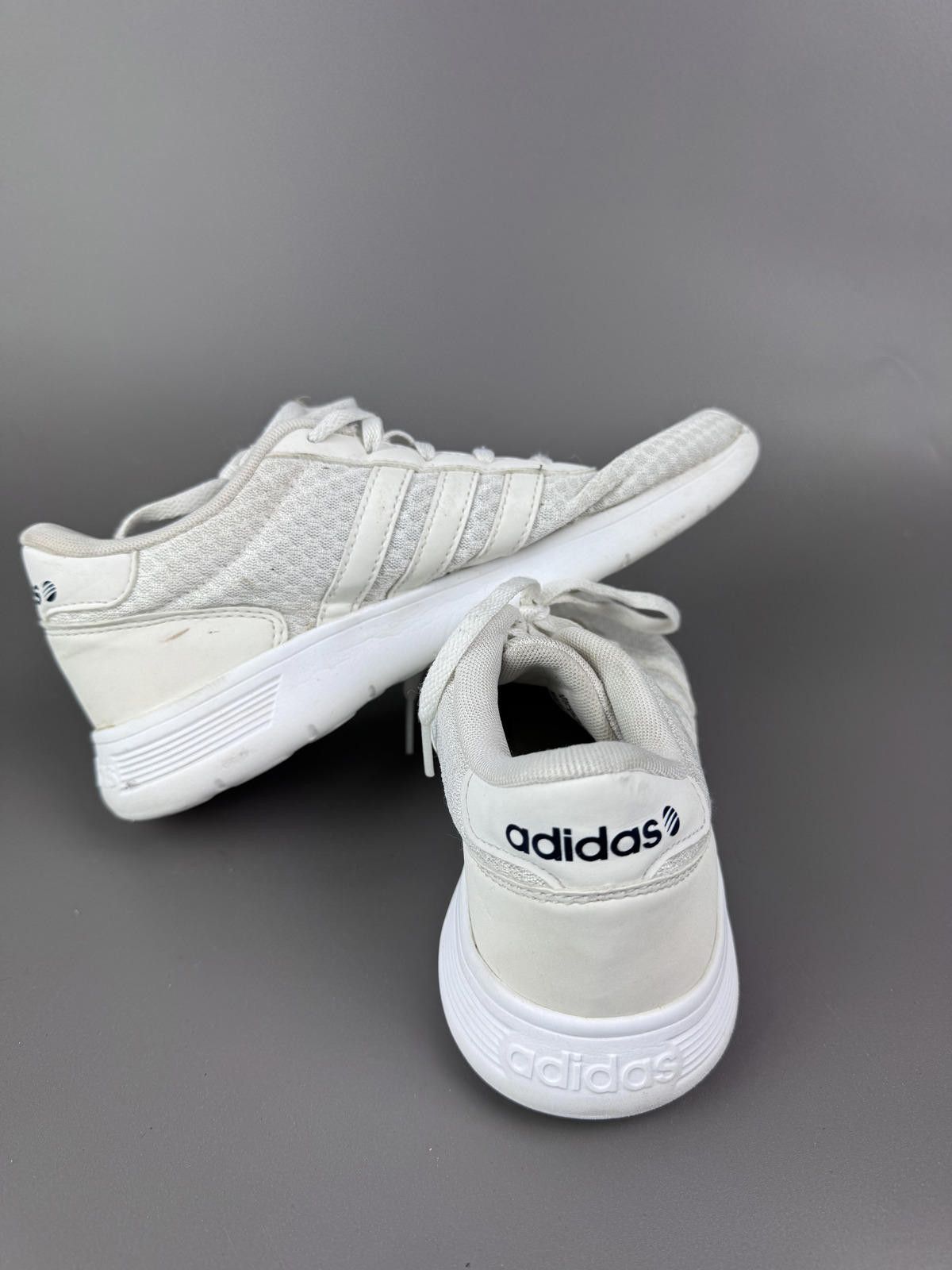 Adidas Adidas Lightweight White Running Trainers UK Size 4.5 Size US 9 / EU 42 - 6 Thumbnail