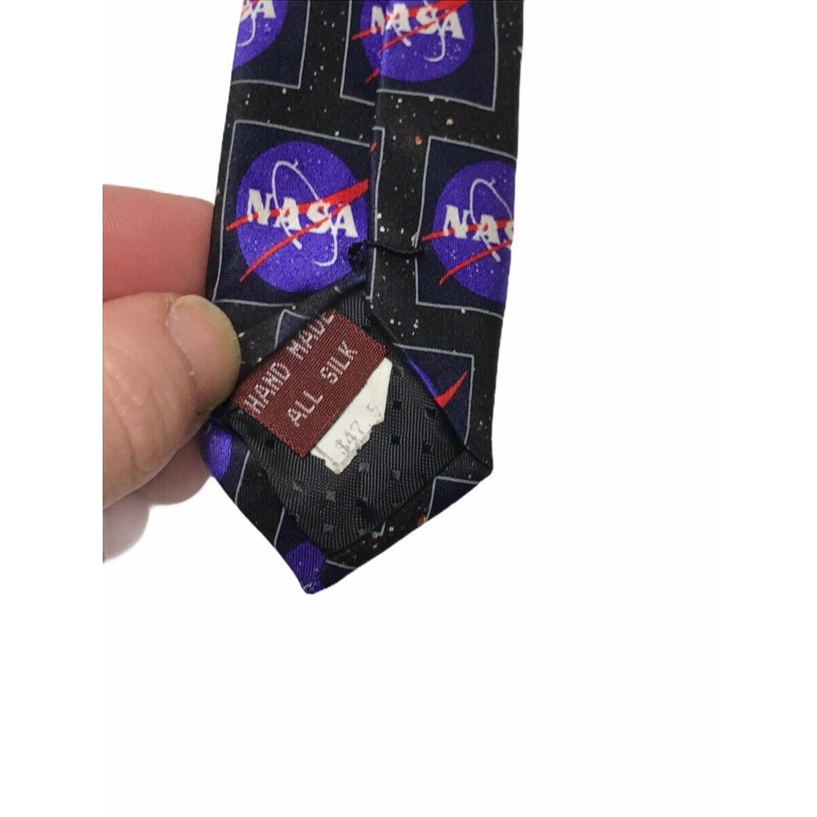 Vintage Museum Artifacts NASA Logo 100% Silk Vintage Novelty NeckTie Size ONE SIZE - 4 Thumbnail