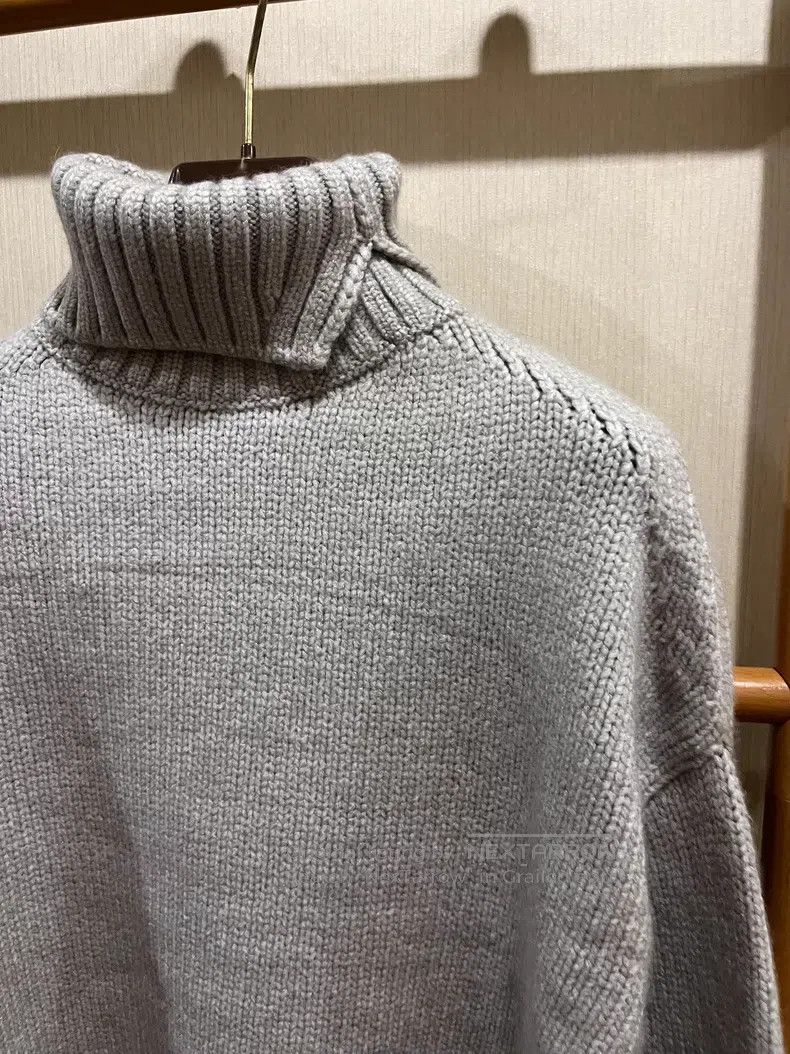 Loro Piana Loro Piana Grey Lapel Cashmere Sweater Size M / US 6-8 / IT 42-44 - 2 Thumbnail