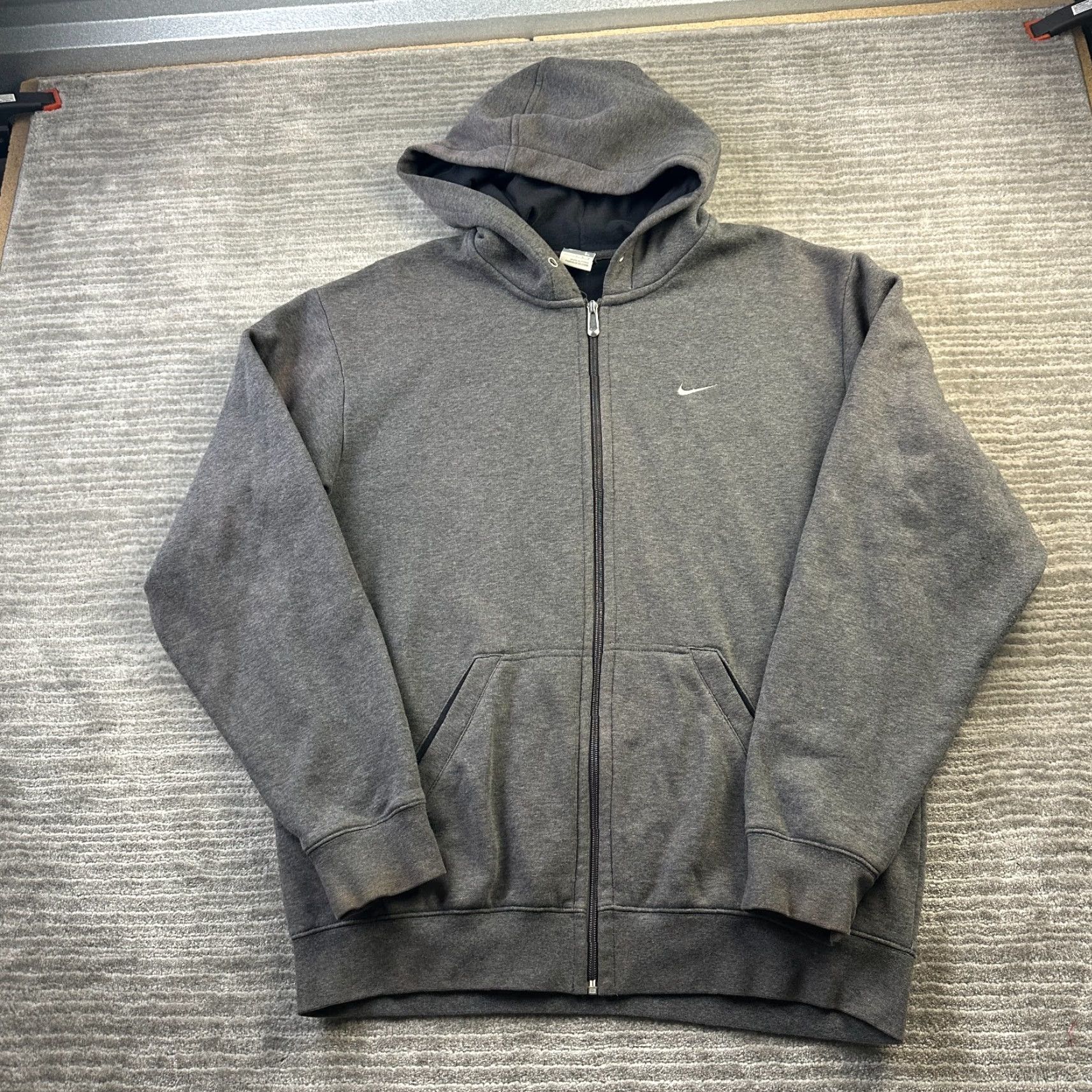 Nike VINTAGE Nike Hoodie Mens Large Gray Full Zip Y2K Size US L / EU 52-54 / 3 - 2 Thumbnail