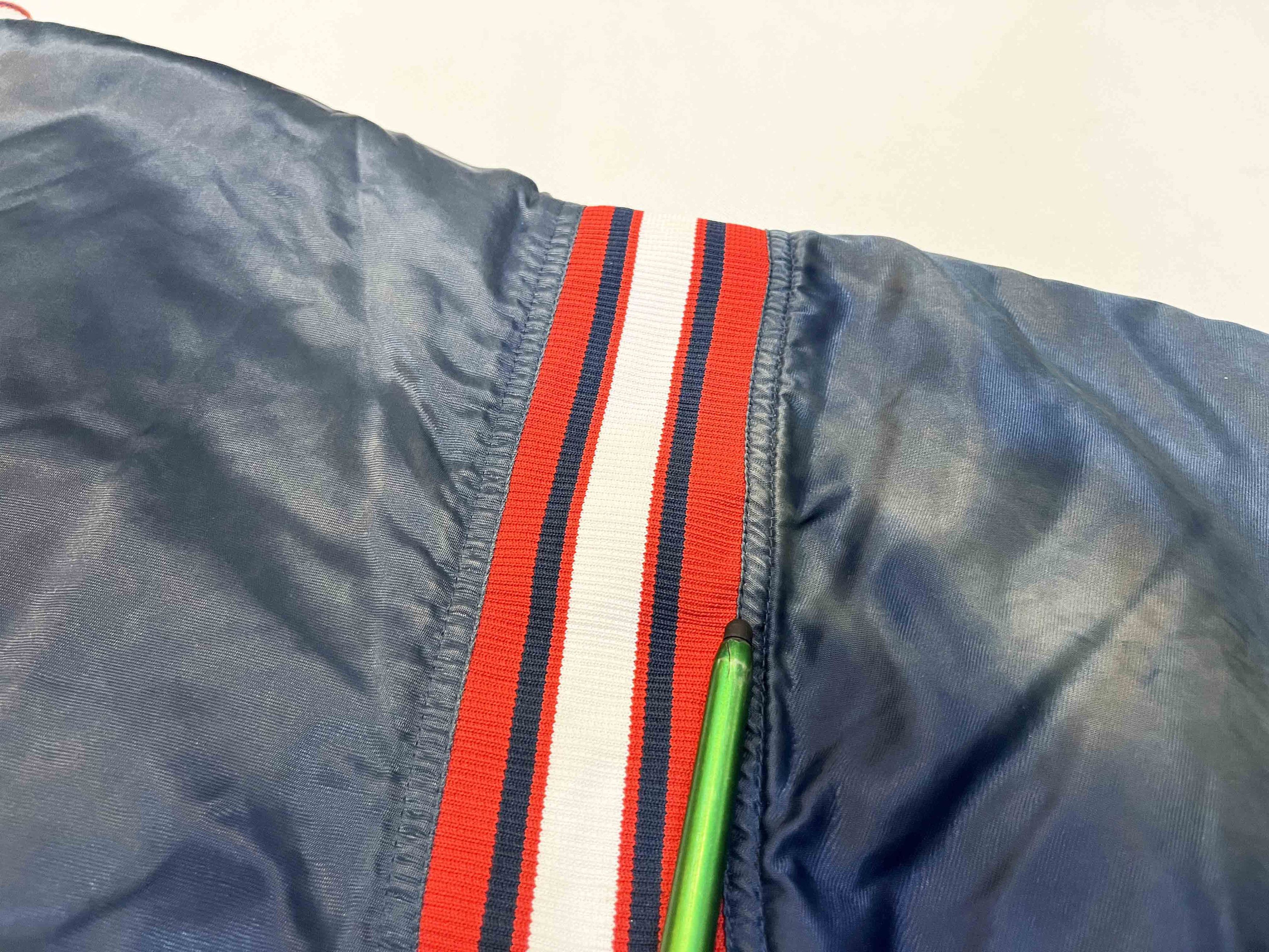 MLB × Starter × Vintage Vintage Starter MLB Cleveland Indians Bomber Satin Jacket Size US L / EU 52-54 / 3 - 12 Thumbnail