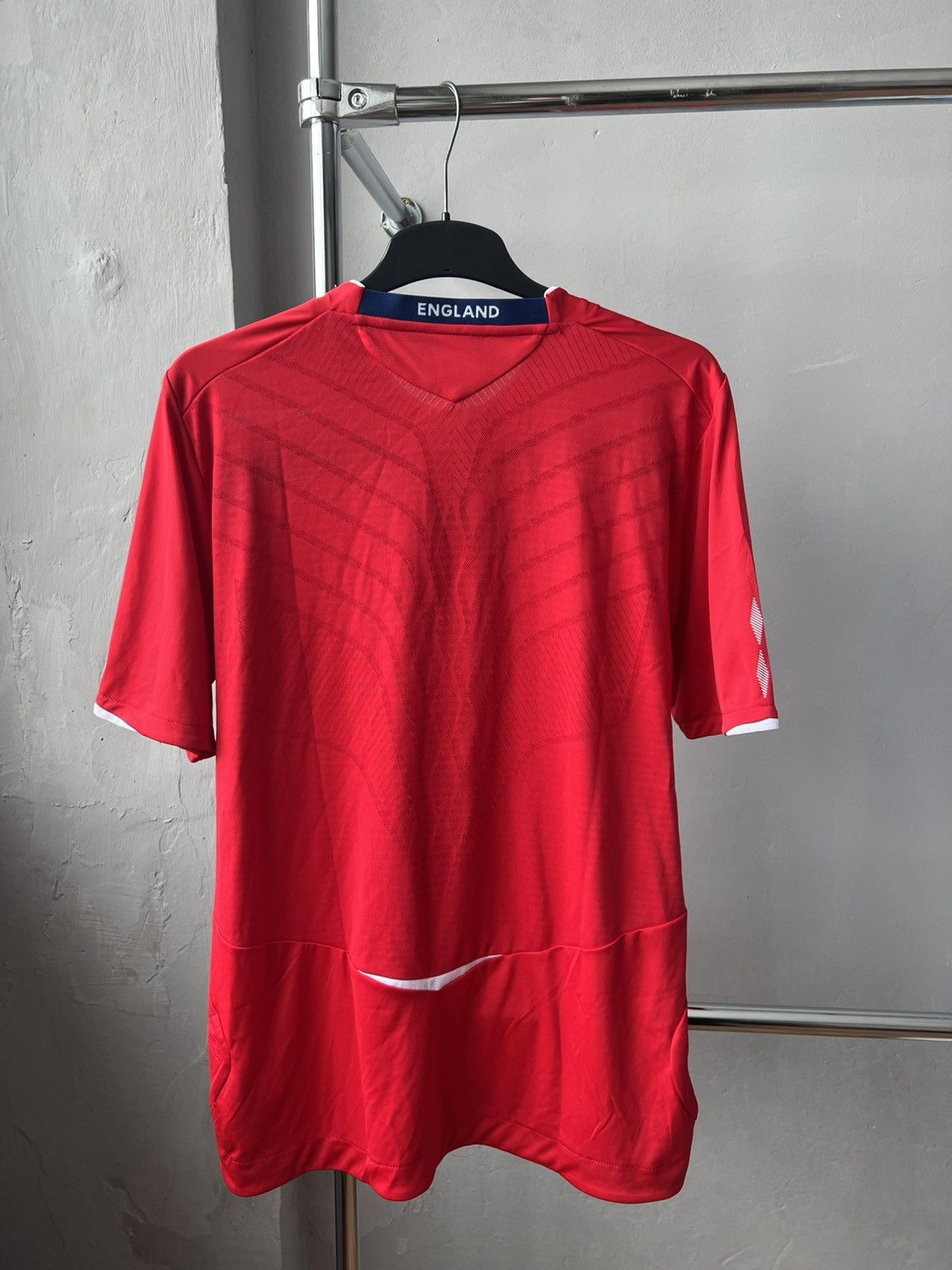 Umbro 2008/10 ENGLAND TEAM AWAY SOCCER JERSEY FOOTBALL SHIRT XL Size US XL / EU 56 / 4 - 13 Thumbnail