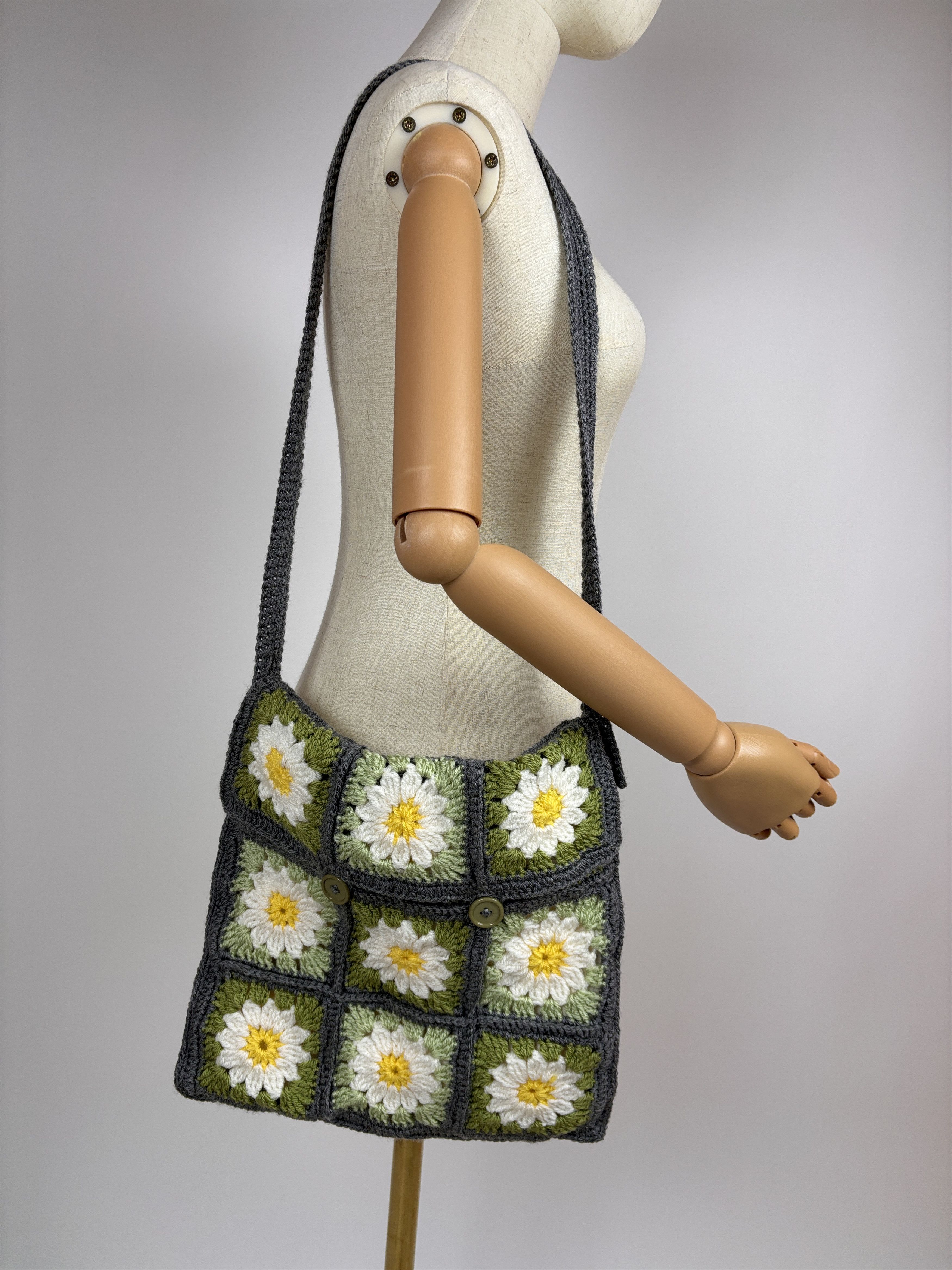Handmade Crochet Crossbody Shoulder Bag Granny Square Knit Boho Hobo Size ONE SIZE - 1 Thumbnail