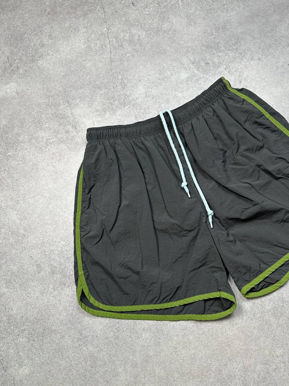 Nike Vintage Nike Nylon Shorts, Size XL – Lightweight Comfort Size US 36 / EU 52 - 2 Thumbnail