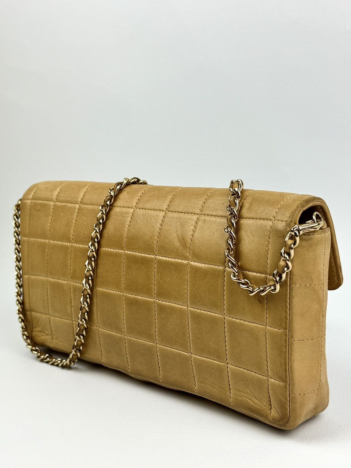 Chanel Chanel - 2000’s - East - West - Tan - Chocolate Bar - Flap Size ONE SIZE - 11 Thumbnail