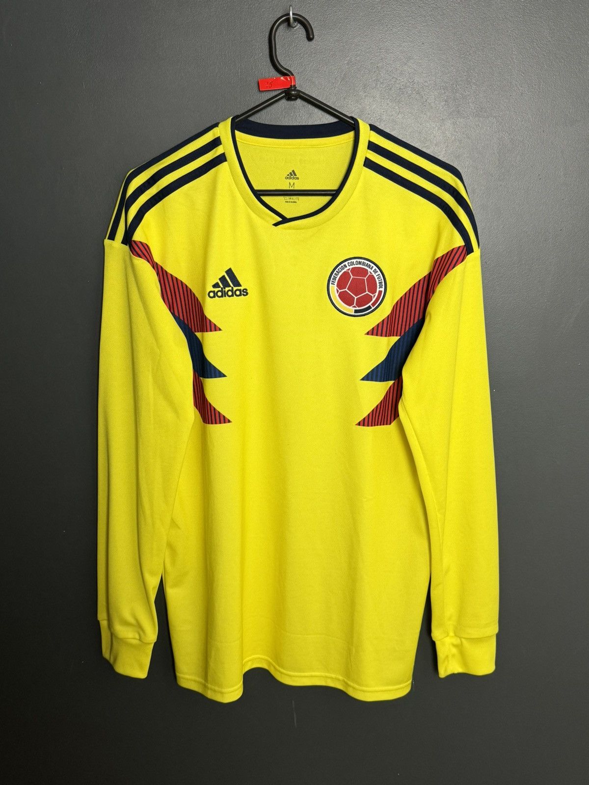 Adidas Colombia National Team 18/19 Home Football Jersey Size US M / EU 48-50 / 2 - 1 Thumbnail