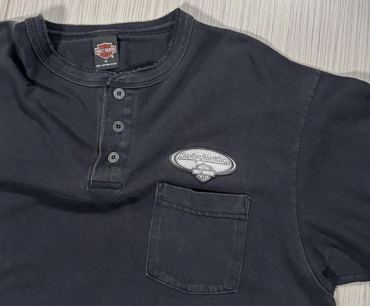 Harley Davidson Vintage Harley Davidson Pocket Henley (Size XL) l Size US XL / EU 56 / 4 - 2 Thumbnail