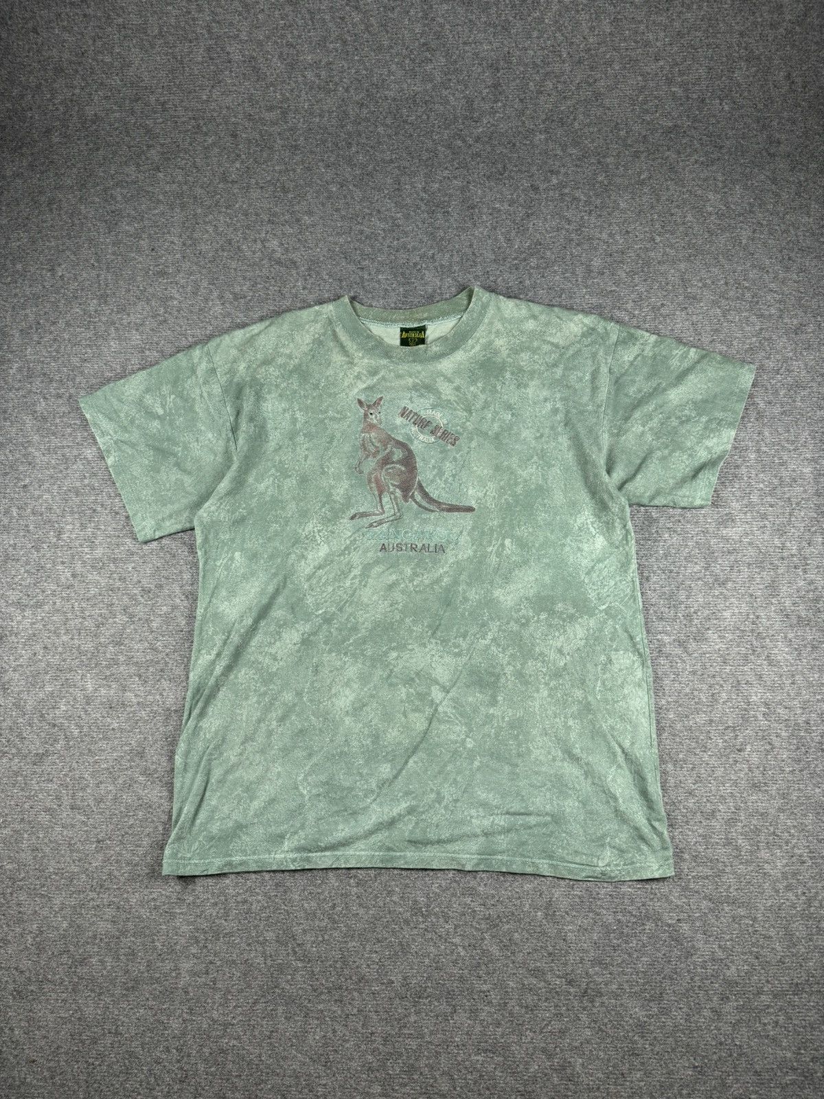 Vintage Vintage Australia kangaroo embroidered tshirt y2k Size US XL / EU 56 / 4 - 1 Thumbnail