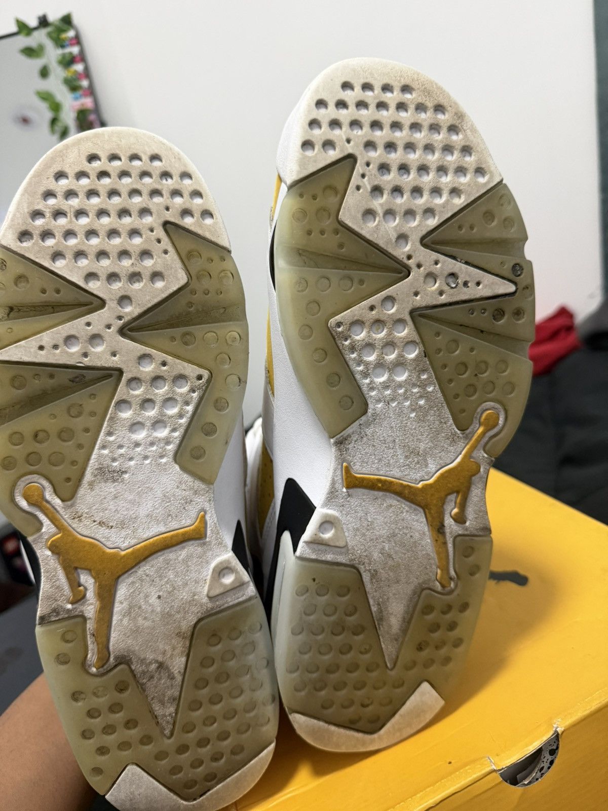 Jordan Brand Air Jordan 6 Retro Size US 10.5 / EU 43-44 - 6 Thumbnail