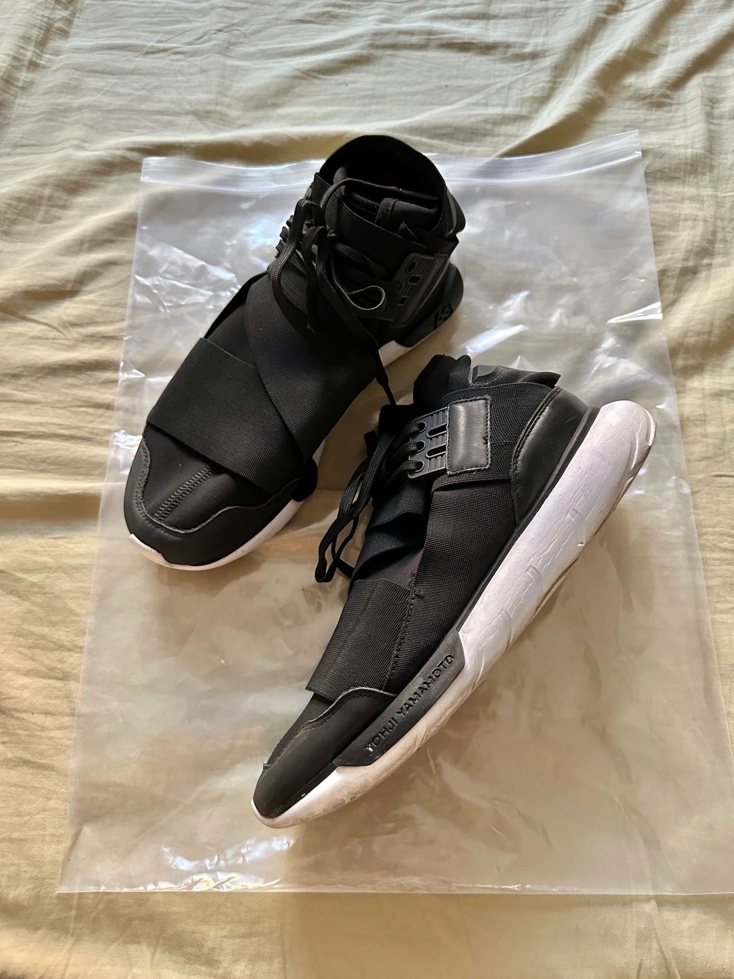 Y-3 Y-3 Qasa High 16SS Men's Black White Samurai Sneaker Size US 8.5 / EU 41-42 - 1 Thumbnail