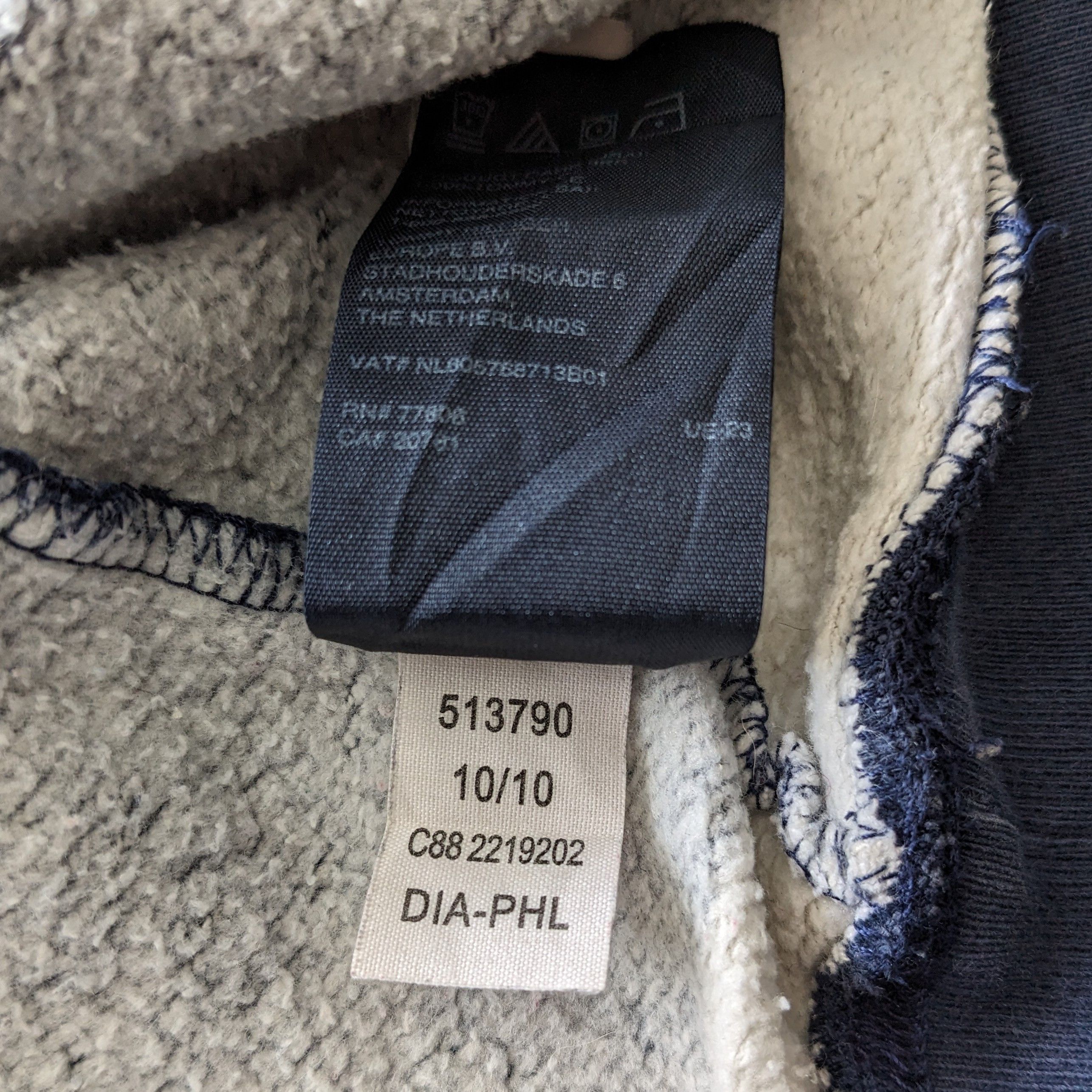 Vintage Vintage TOMMY HILFIGER American Streetwear Style Hoodies Size US XL / EU 56 / 4 - 7 Thumbnail