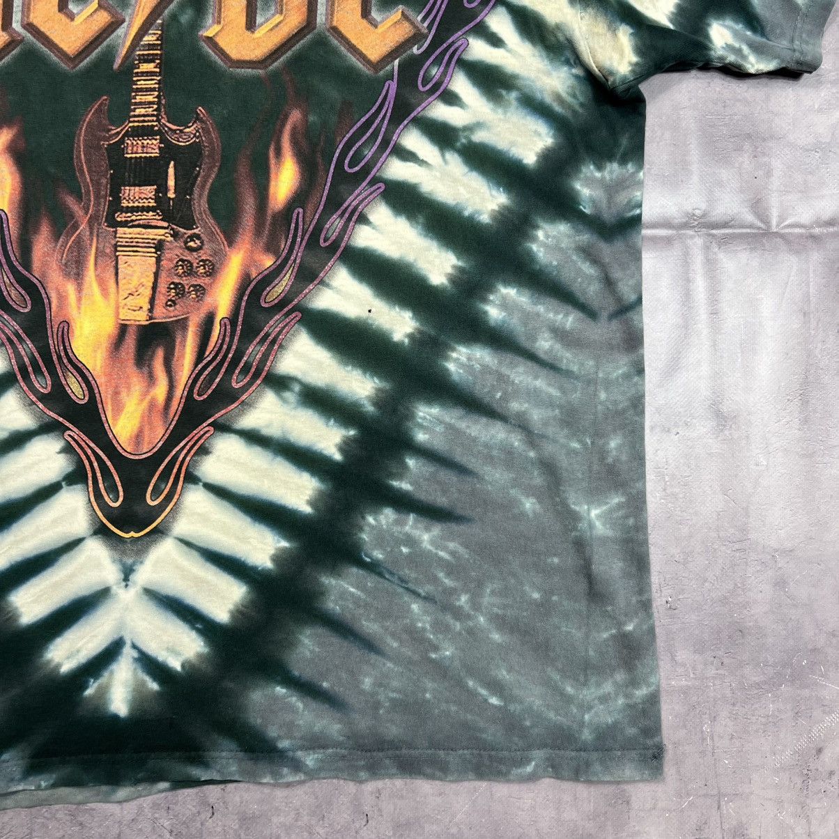 AC/DC Rare! Ac/Dc Liquid Blue Hells Bells Overprint Tee 00s Vtg Size US L / EU 52-54 / 3 - 5 Thumbnail