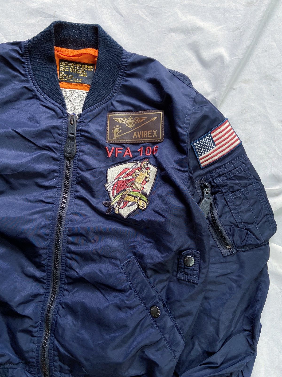 Avirex VINTAGE AVIREX GLADIATORS VFA 106 USN FLIGHT BOMBERS Size US S / EU 44-46 / 1 - 4 Thumbnail