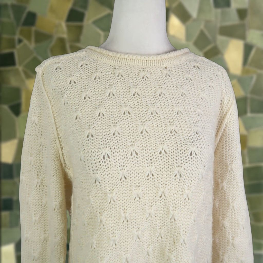 Eddie Bauer Eddie Bauer Cream Lambswool Pointelle Knit Pullover Sweater M Women Long Sleeve Pullover Wool Knit Casual Fall Winter Cream Size M / US 6-8 / IT 42-44 - 1 Thumbnail