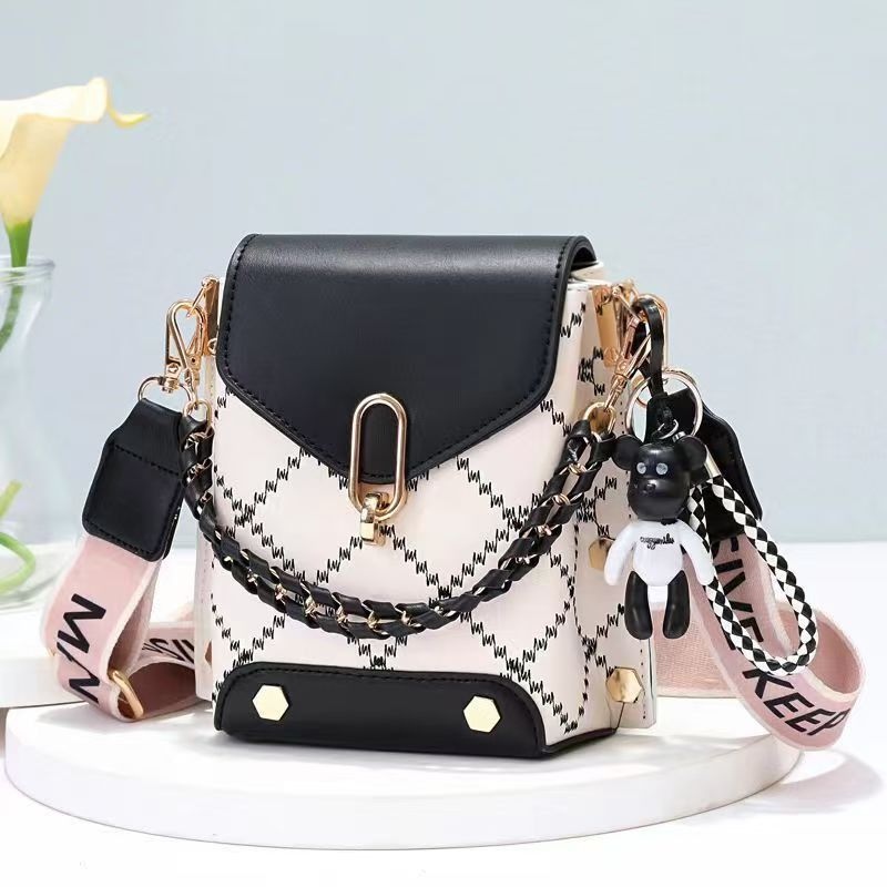 Other Women's Trendy Plaid Mini Shoulder Bag Size ONE SIZE - 1 Thumbnail