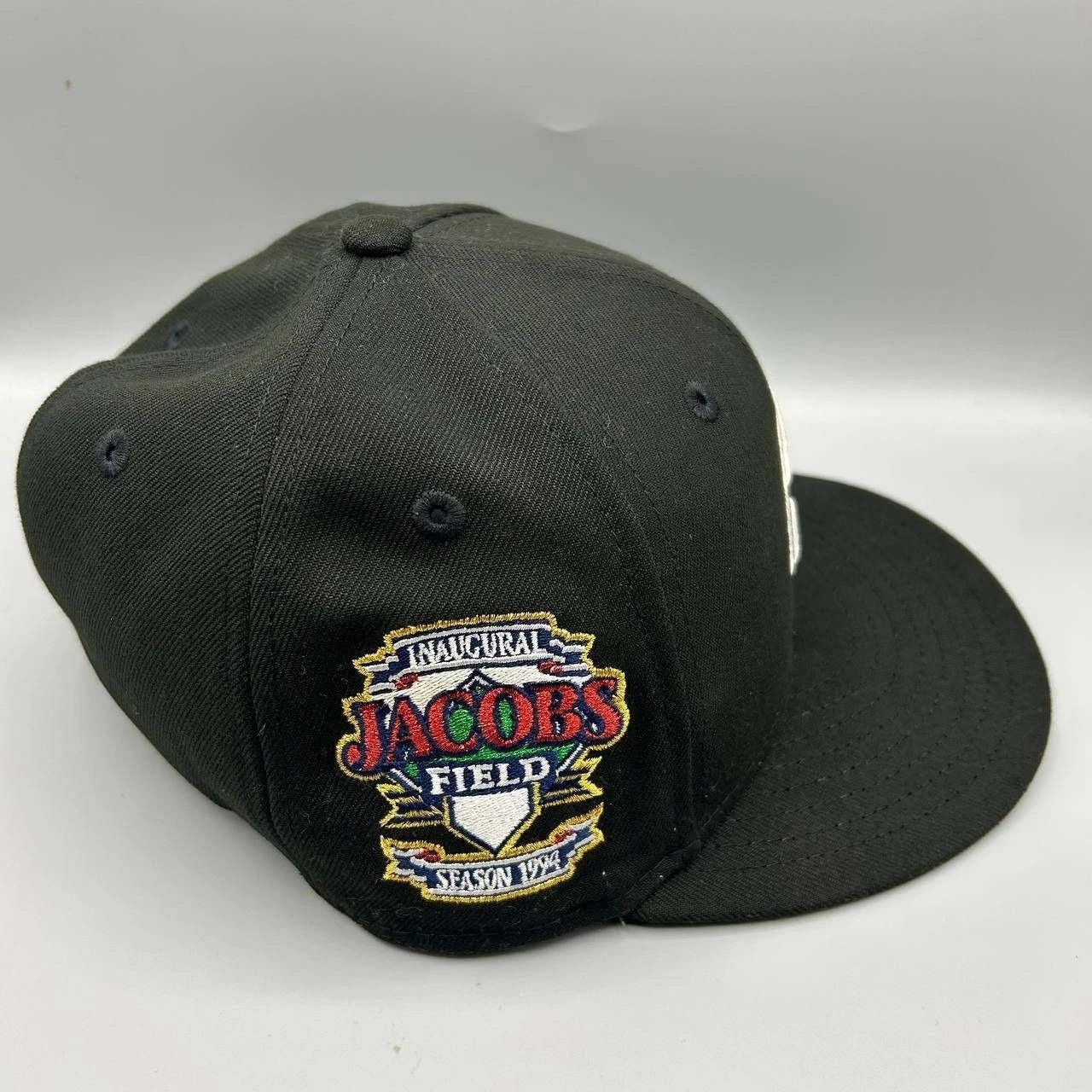New Era Cleveland Indians Guardians Hat Men 7 1/4 Black MLB Fitted Size ONE SIZE - 5 Thumbnail