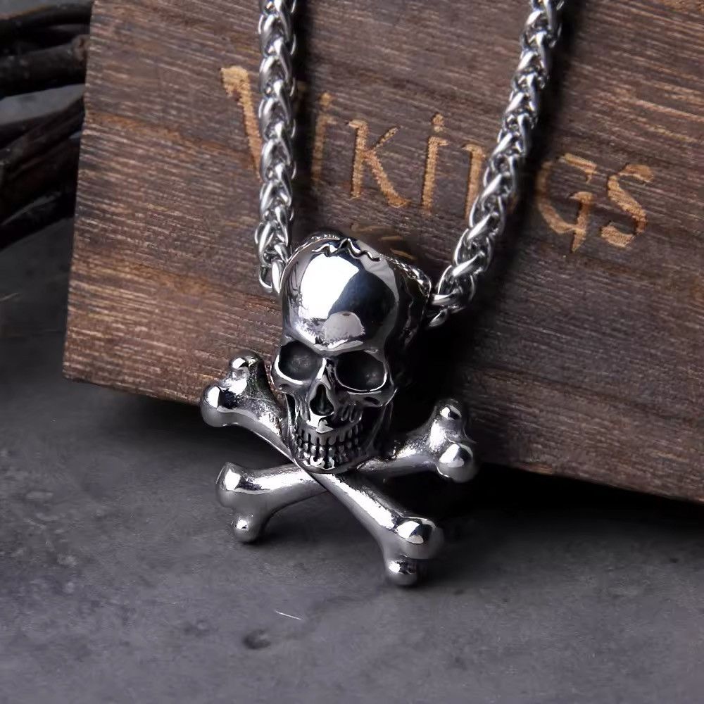 Jewelry Skull Chain Pendant Necklace Size ONE SIZE - 1 Thumbnail
