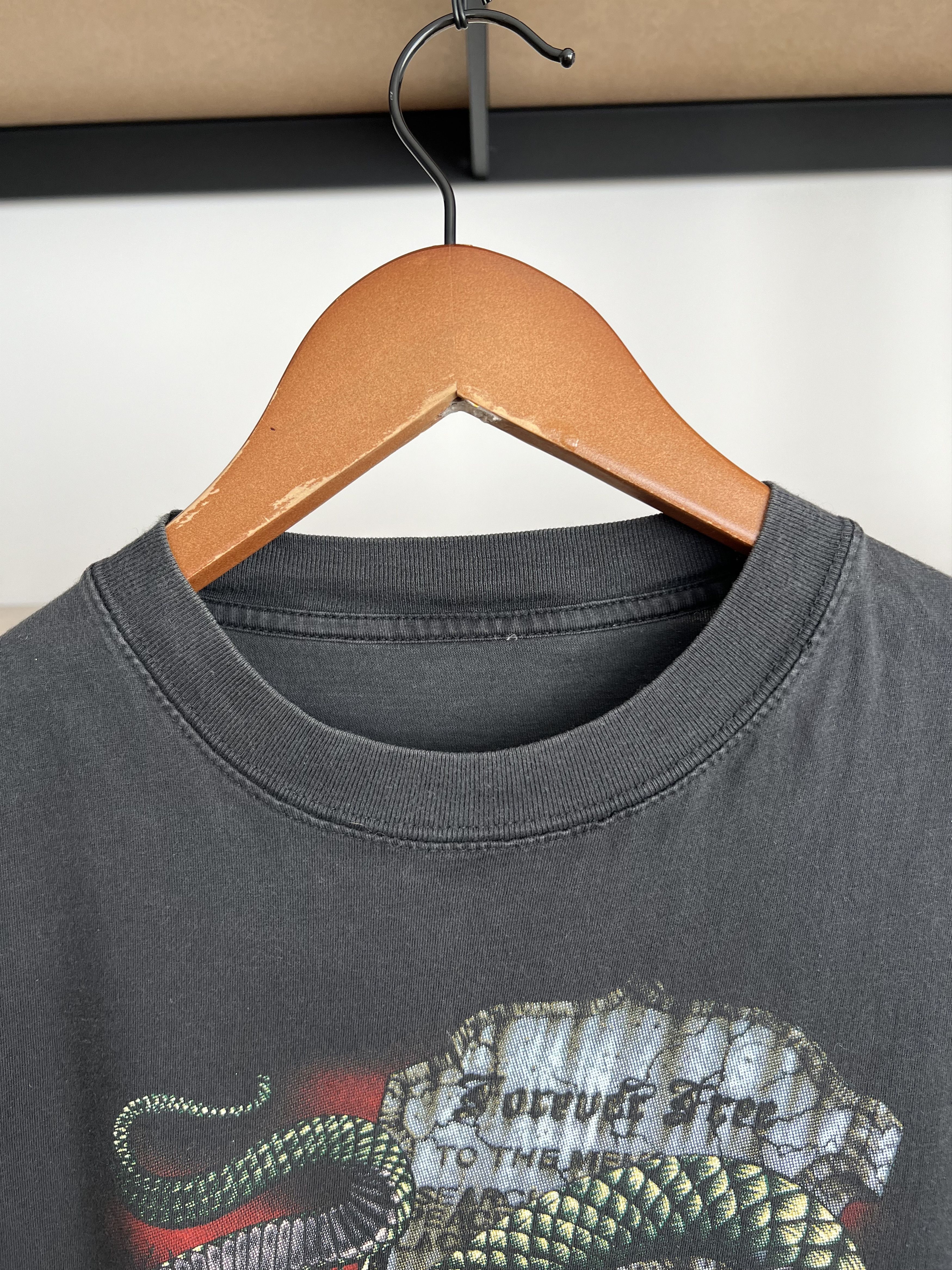 Vintage Vintage 1988 Just Brass Snake Skull 3D Emblem 90s T-shirt Size US M / EU 48-50 / 2 - 12 Thumbnail