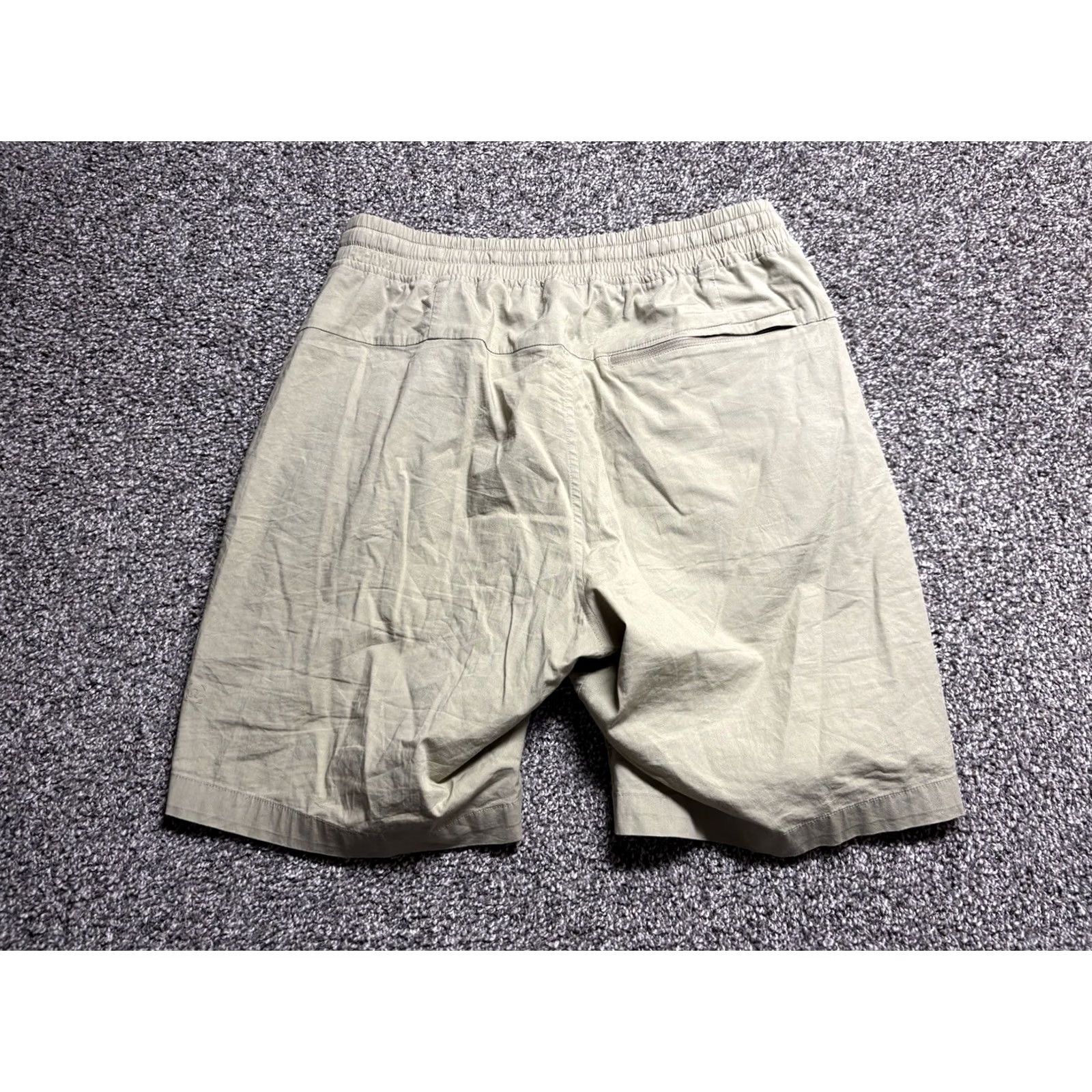 Lululemon Lululemon T.H.E. Short Mens Small Tan Linerless Gym Training Size US 29 - 2 Thumbnail
