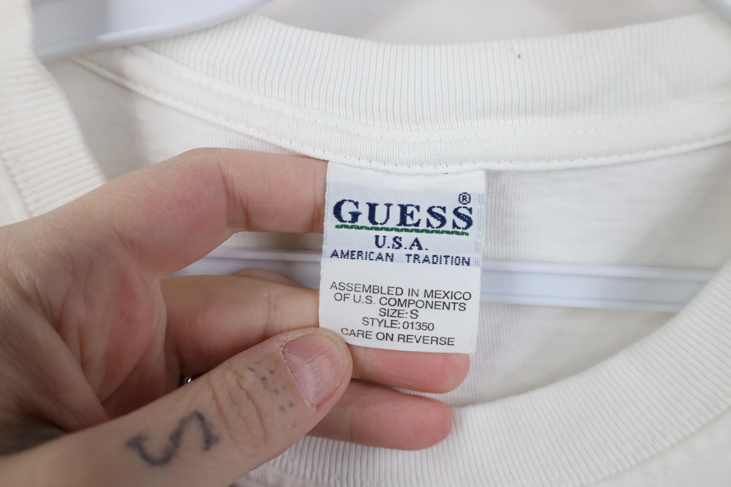 Guess Vintage 90s Guess Jeans Spell Out USA Flag T-Shirt White Size S / US 4 / IT 40 - 8 Thumbnail