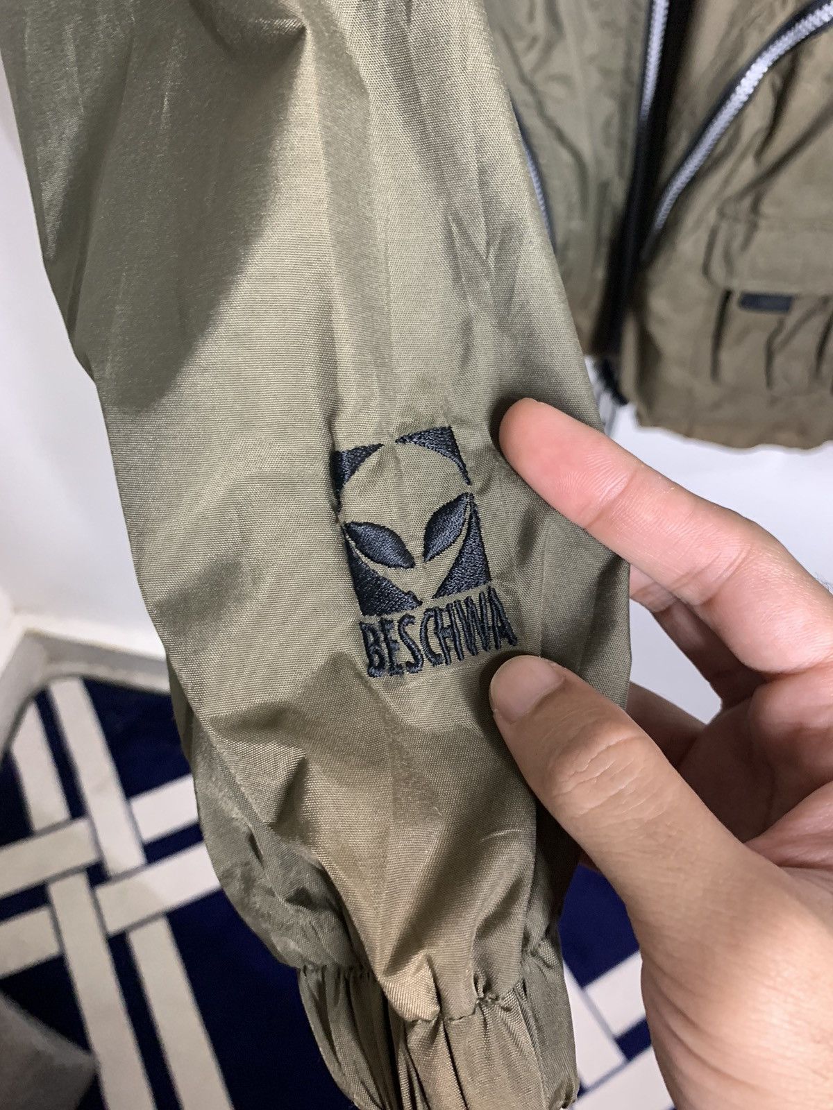 Alien Workshop × Vintage Vintage BESCHWA light zipper skateboarding style Size US L / EU 52-54 / 3 - 9 Thumbnail