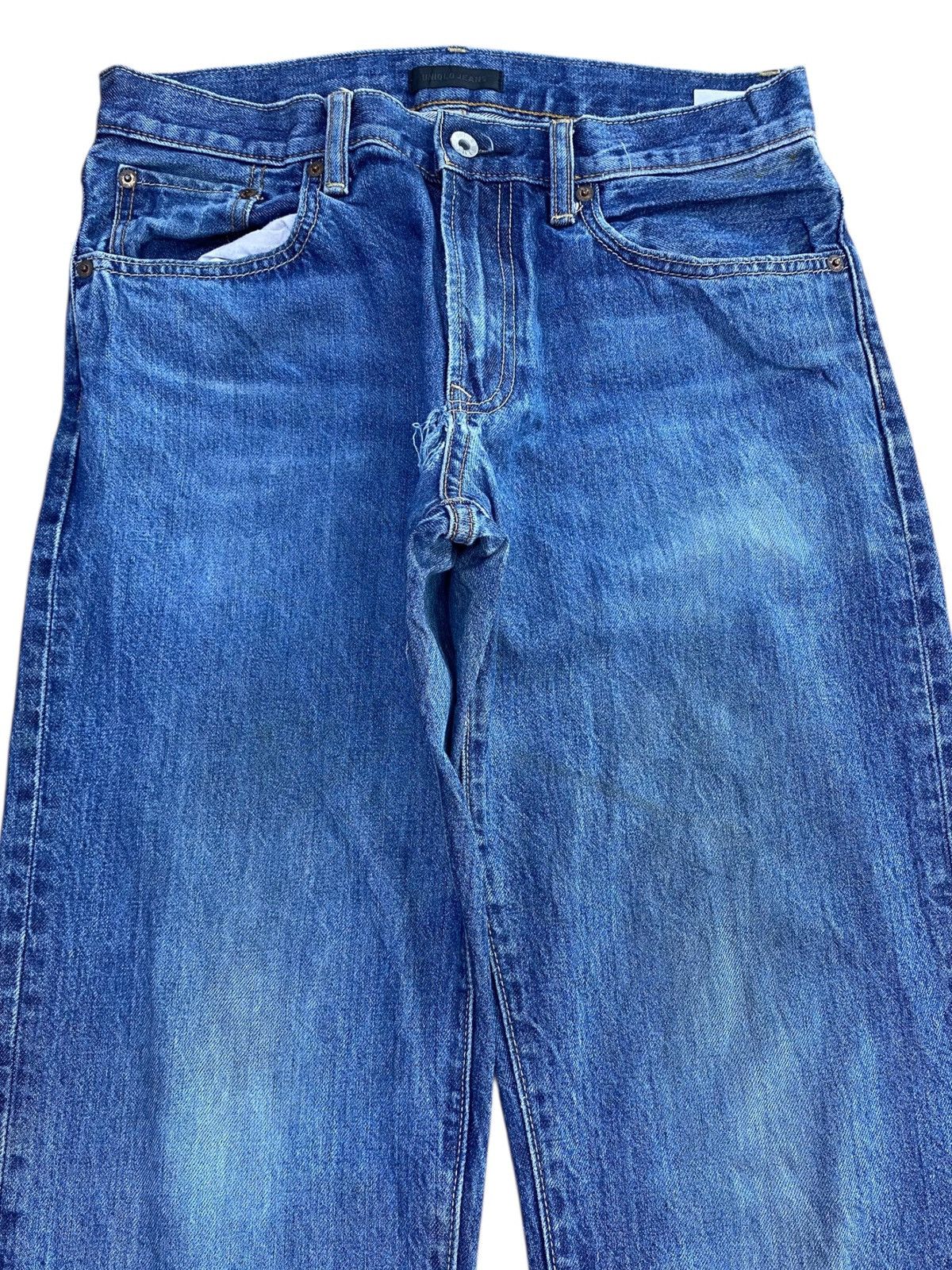 Uniqlo Uniqlo Faded Blue Light Blue Wash Style Loose Jeans Size US 30 / EU 46 - 2 Thumbnail
